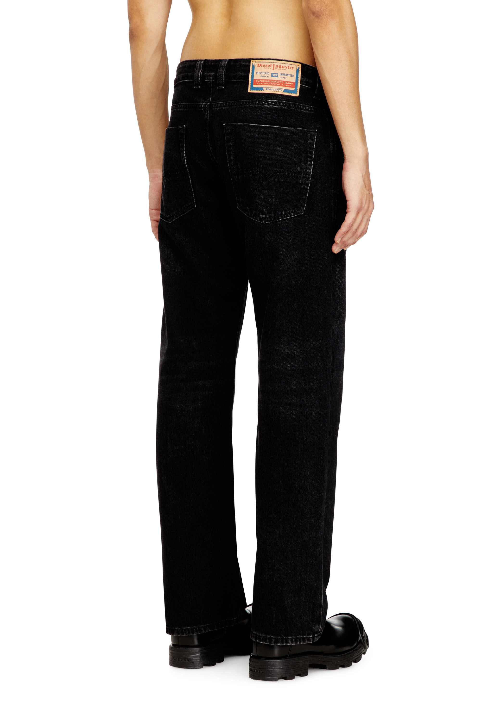 Black Relaxed Fit Jeans - 1980 D-Eeper