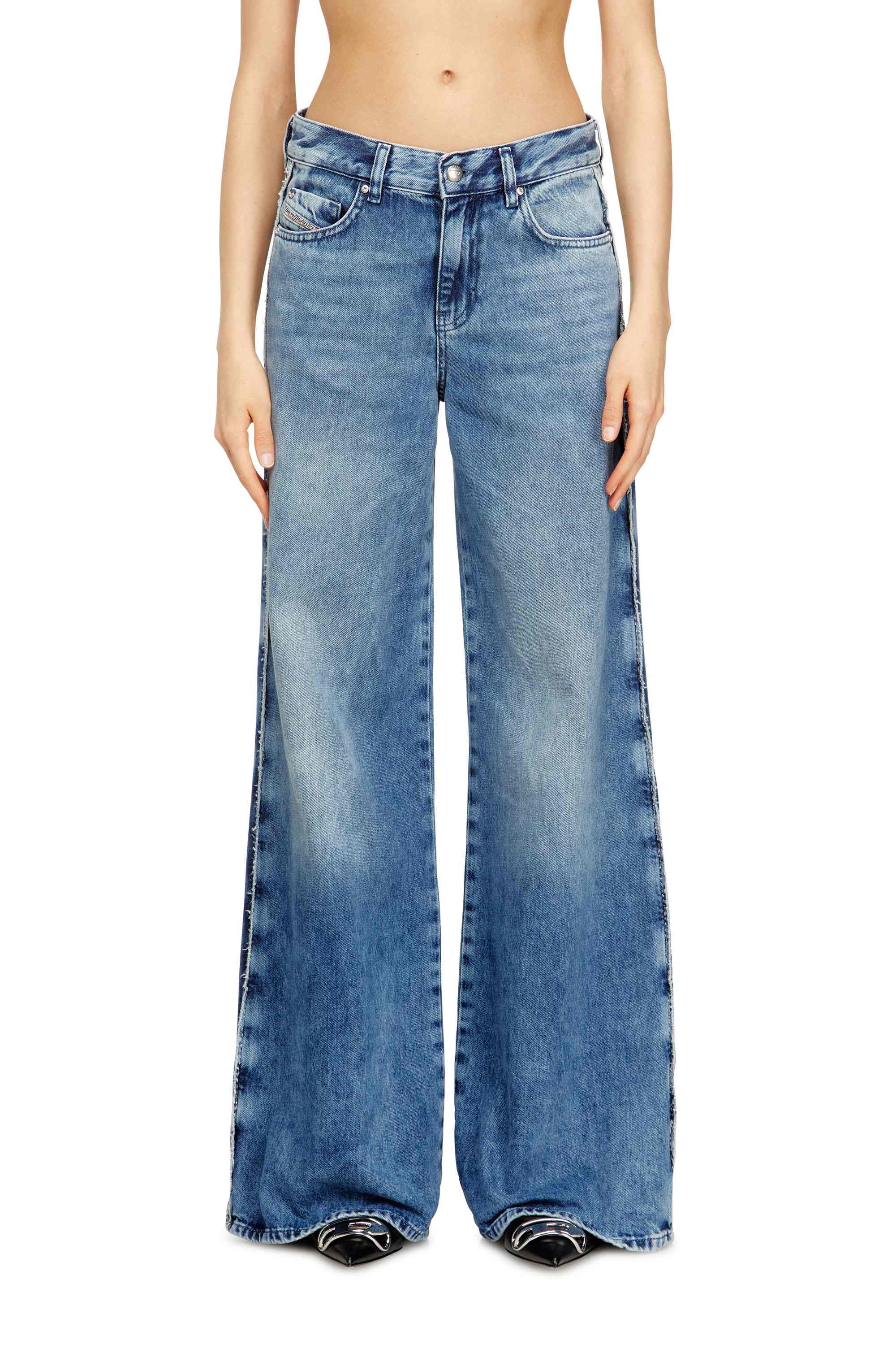 Mid Blue Flare Fit Jeans - 1978 D-Akemi