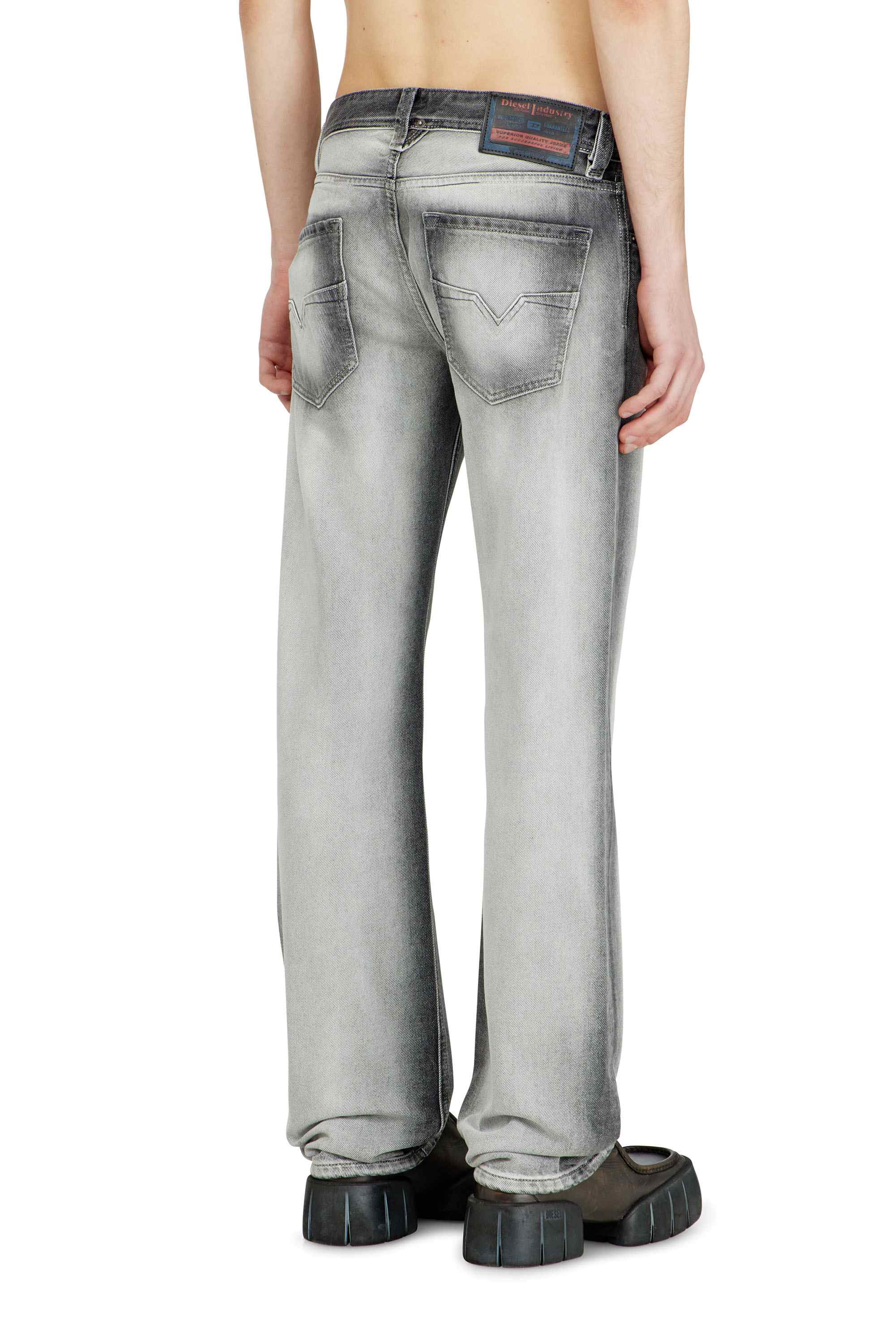 Black Regular Fit Regular Jeans - 1985 Larkee