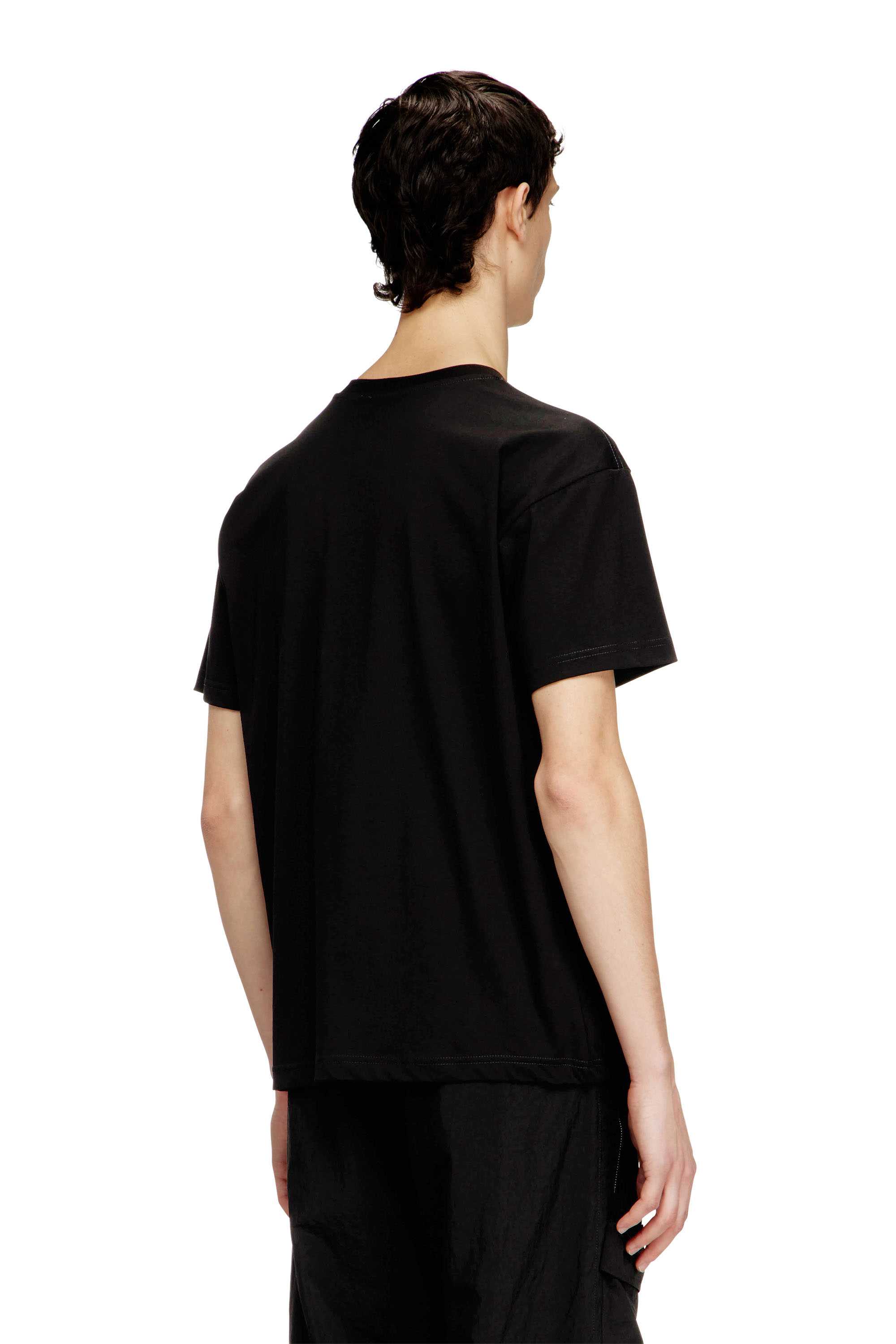 Black Regular Fit T-shirt with contrast piping