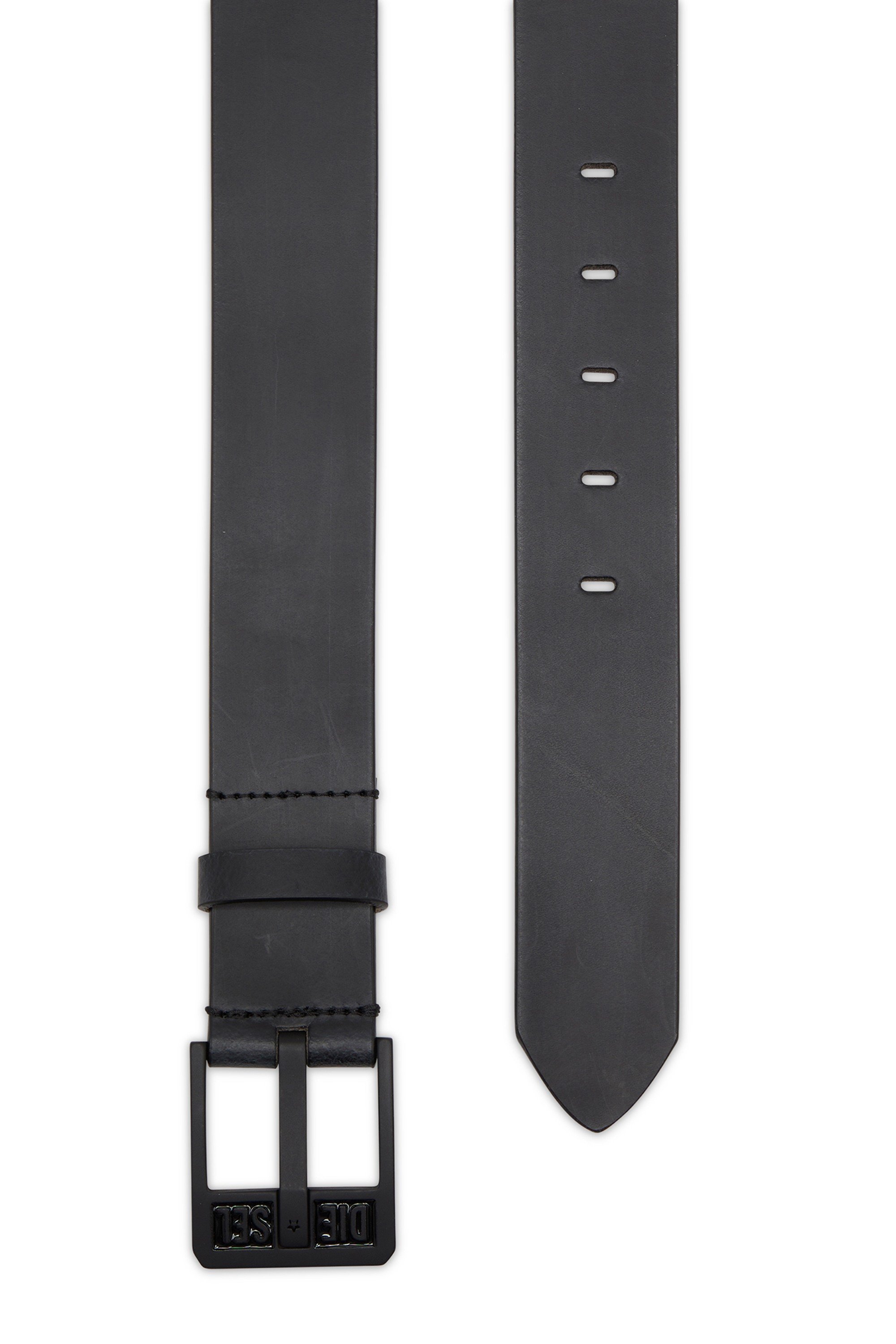 Black 4 cm leather belt with clean-cut edges