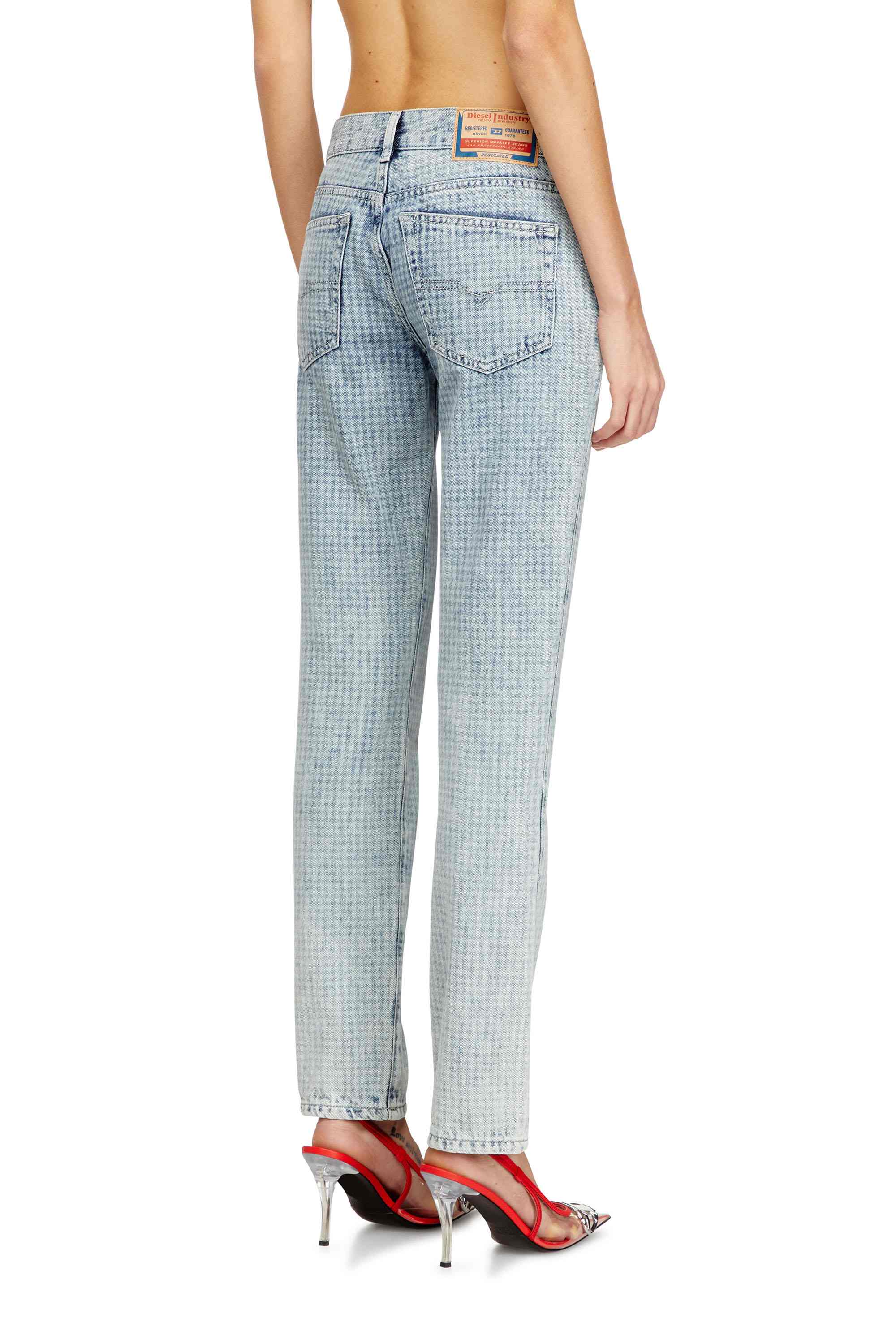 Light Blue Slim Fit Jeans - 1992 D-Jiann