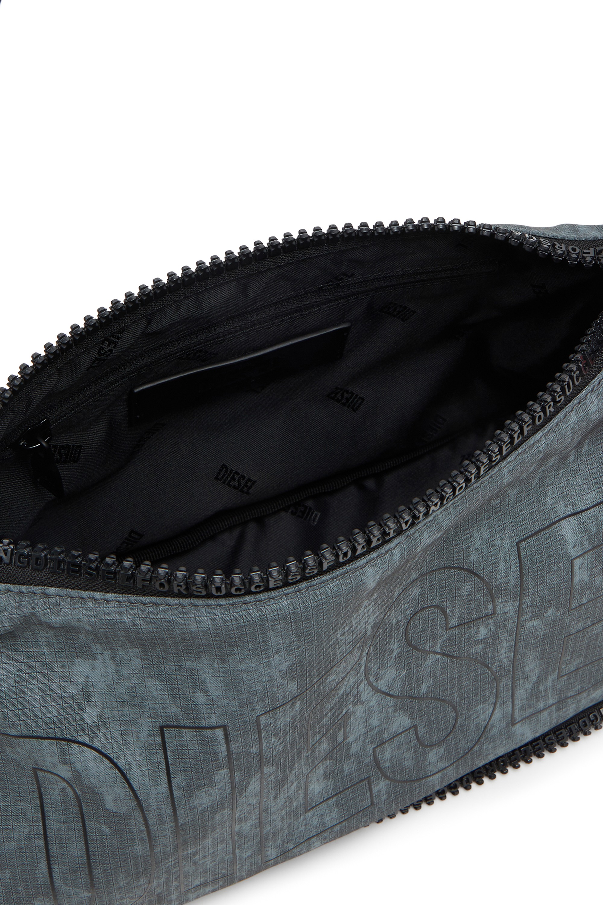 Grey Zip-D-Bag with camo print and maxi logo