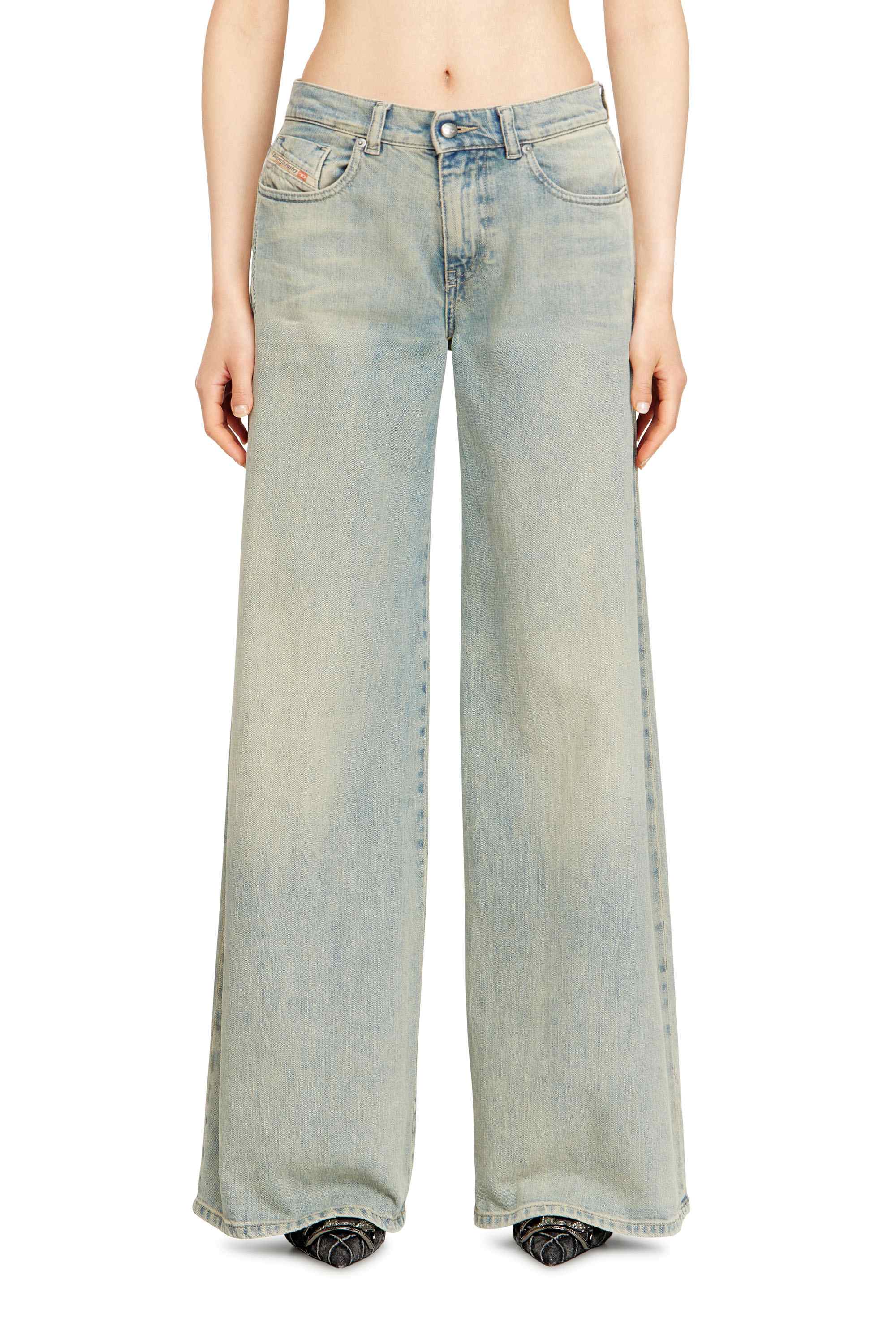 Light Blue Flare Fit Jeans - 1978 D-Akemi