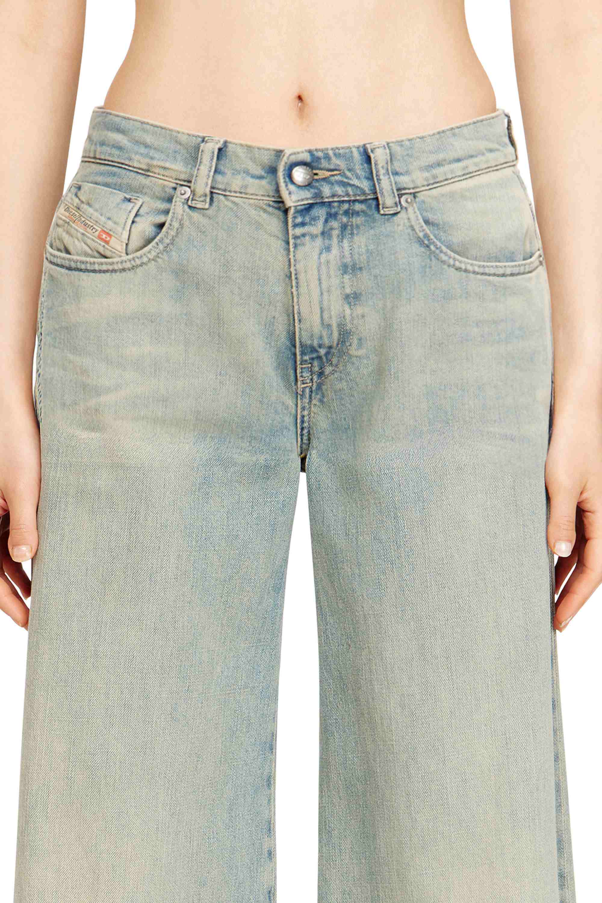 Light Blue Flare Fit Jeans - 1978 D-Akemi