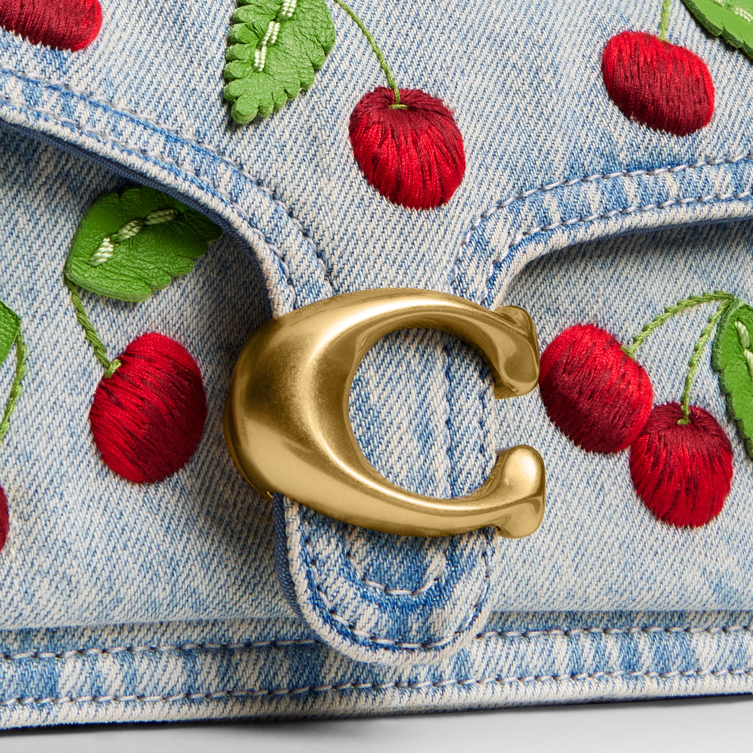 Tabby Shoulder Bag 20 With Cherry Embroidery
