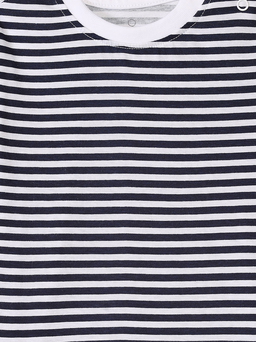 https://cdn.fynd.com/v2/falling-surf-7c8bb8/fyprod/wrkr/products/pictures/item/free/original/000000410572475001/S3G4yVYMRWp-000000410572475001_7.jpg