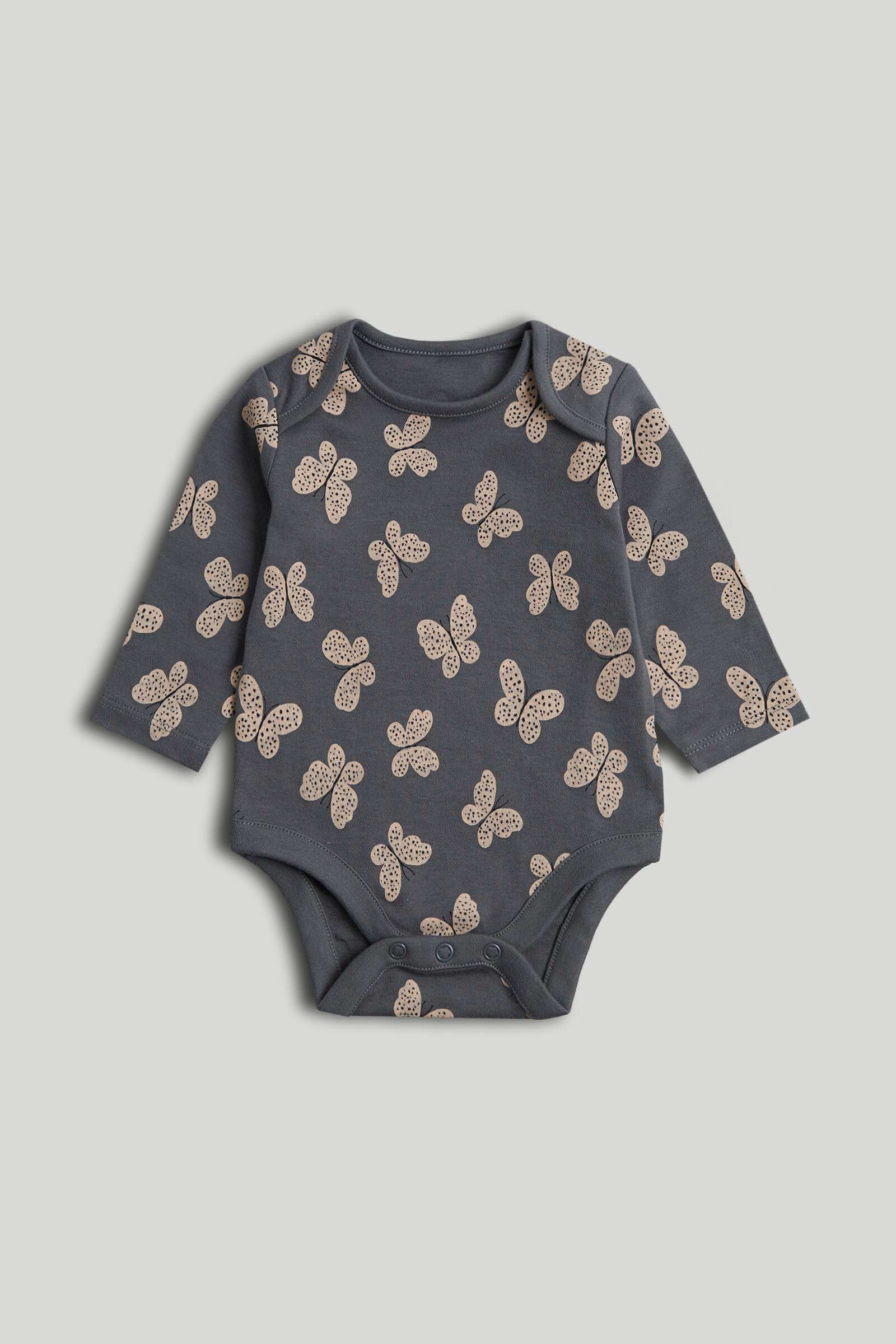 https://cdn.fynd.com/v2/falling-surf-7c8bb8/fyprod/wrkr/products/pictures/item/free/original/000000410573005001/WJCWBTsMXbL-000000410573005001_4.jpg