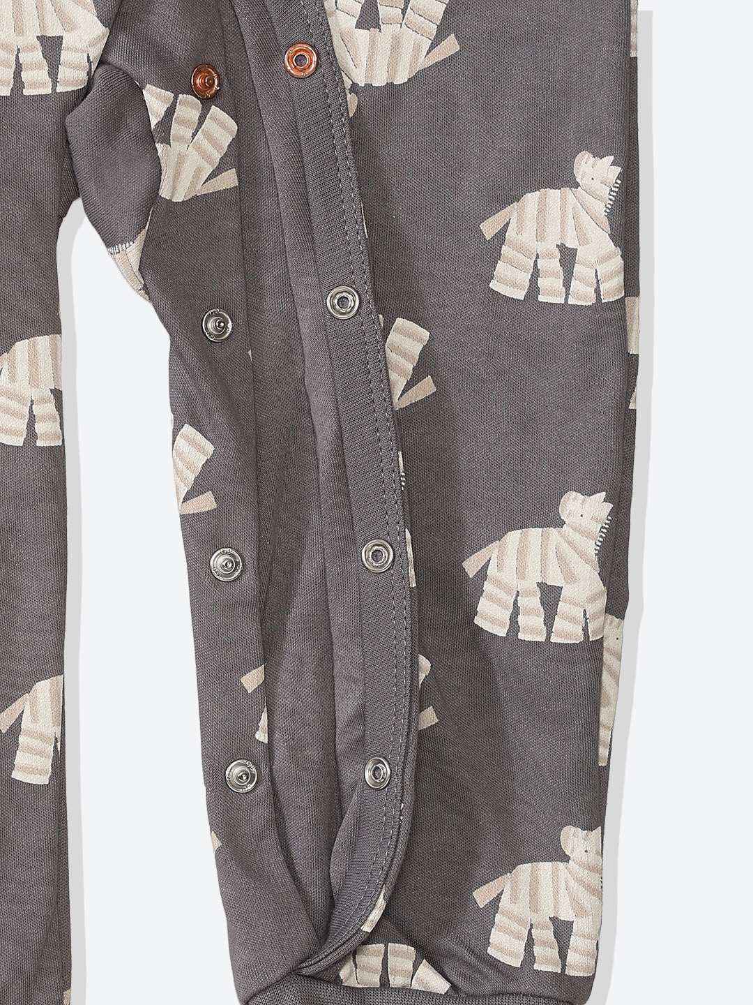 https://cdn.fynd.com/v2/falling-surf-7c8bb8/fyprod/wrkr/products/pictures/item/free/original/000000410573897001/vyZKSzmlzD--000000410573897001_3.jpg