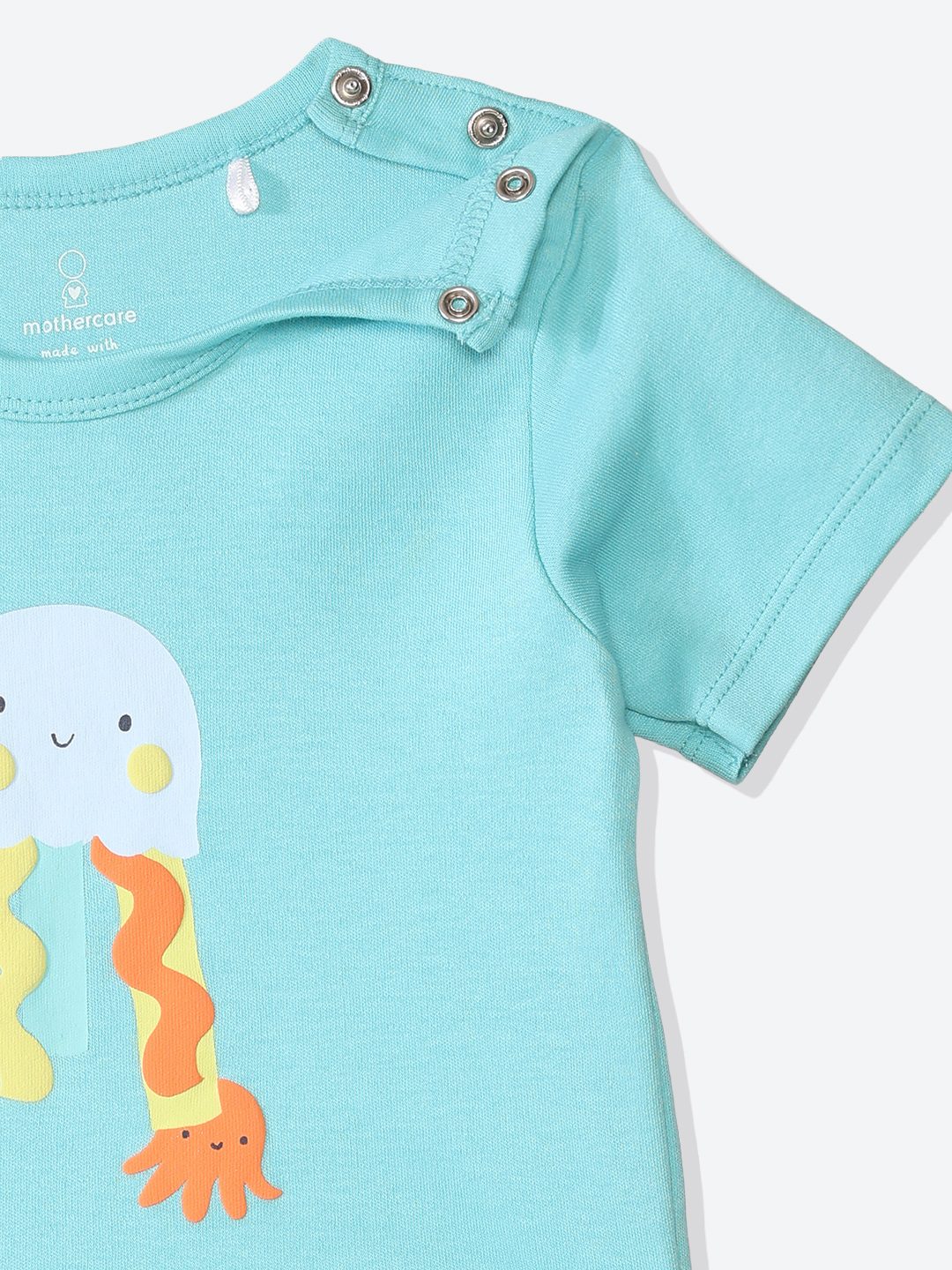 https://cdn.fynd.com/v2/falling-surf-7c8bb8/fyprod/wrkr/products/pictures/item/free/original/000000410573973001/Ss2jvcDH87Vi-000000410573973001_7.jpg