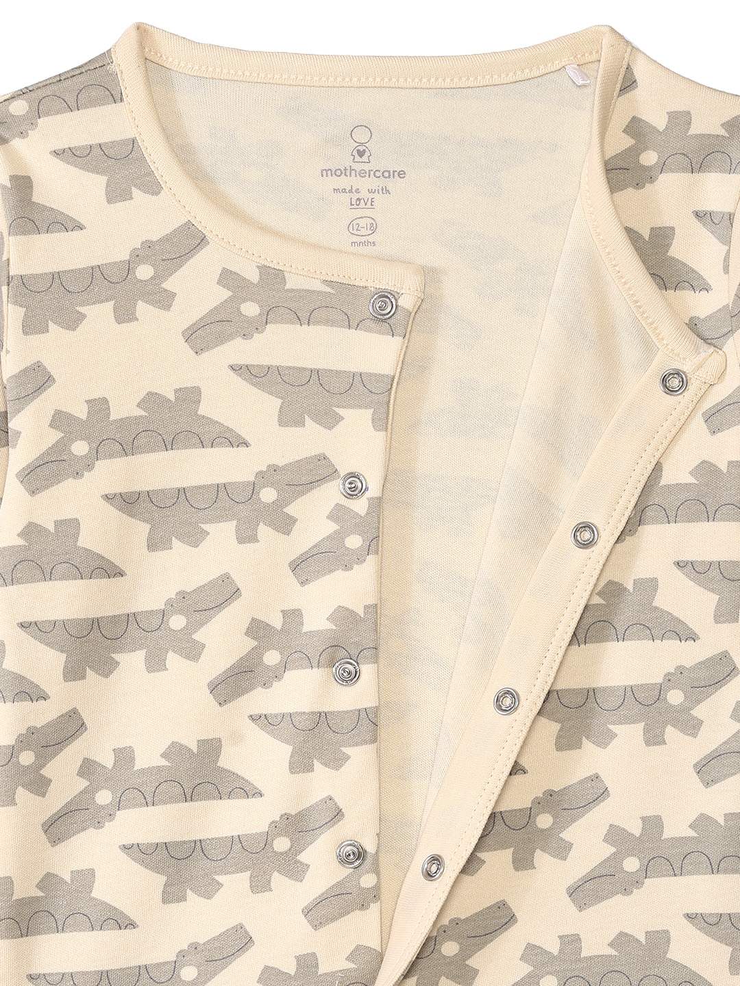 https://cdn.fynd.com/v2/falling-surf-7c8bb8/fyprod/wrkr/products/pictures/item/free/original/000000410574236001/hIy5mQ6krew8-000000410574236001_4.jpg