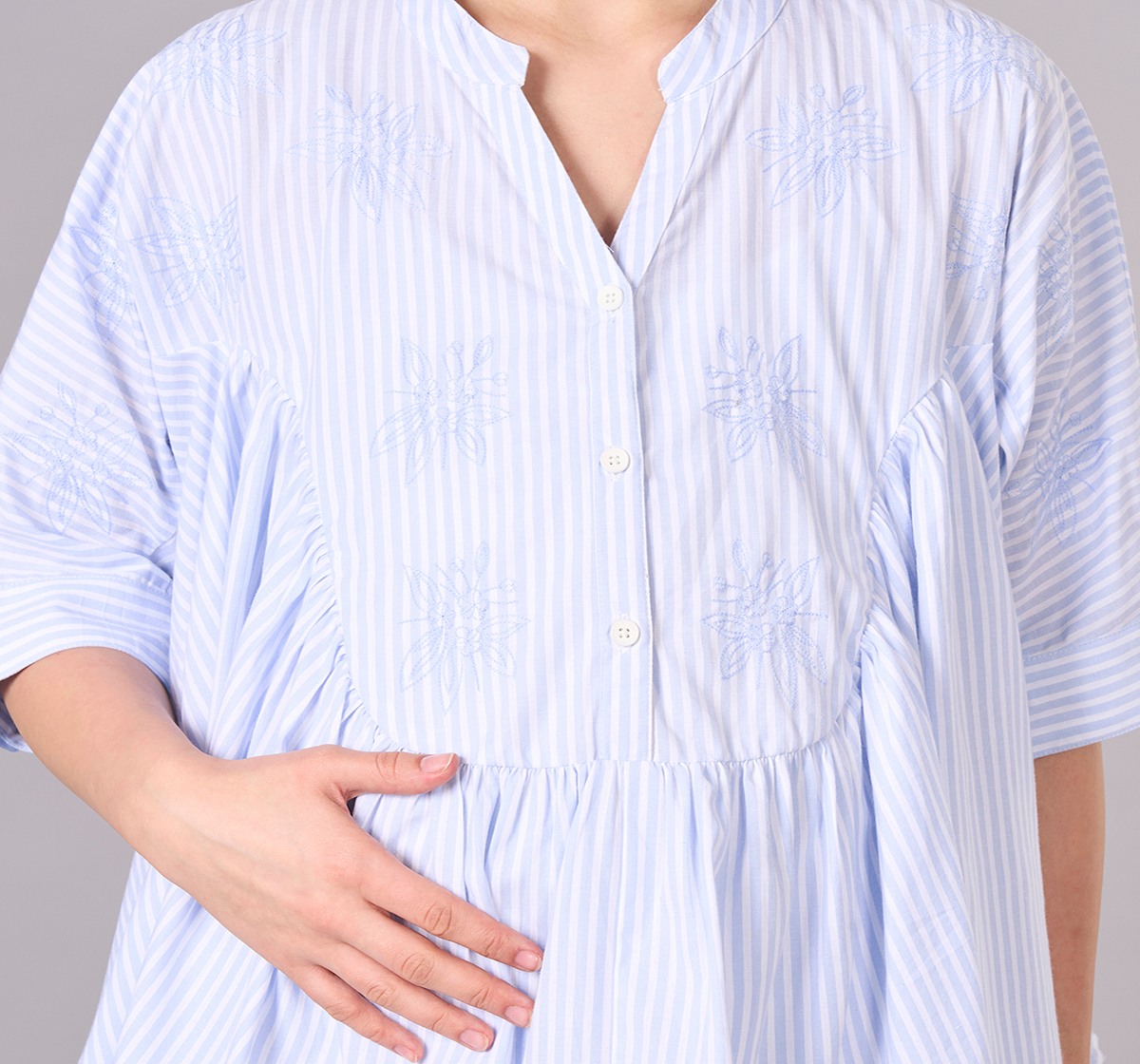 Maternity Clothing  Top Solid White/Blue