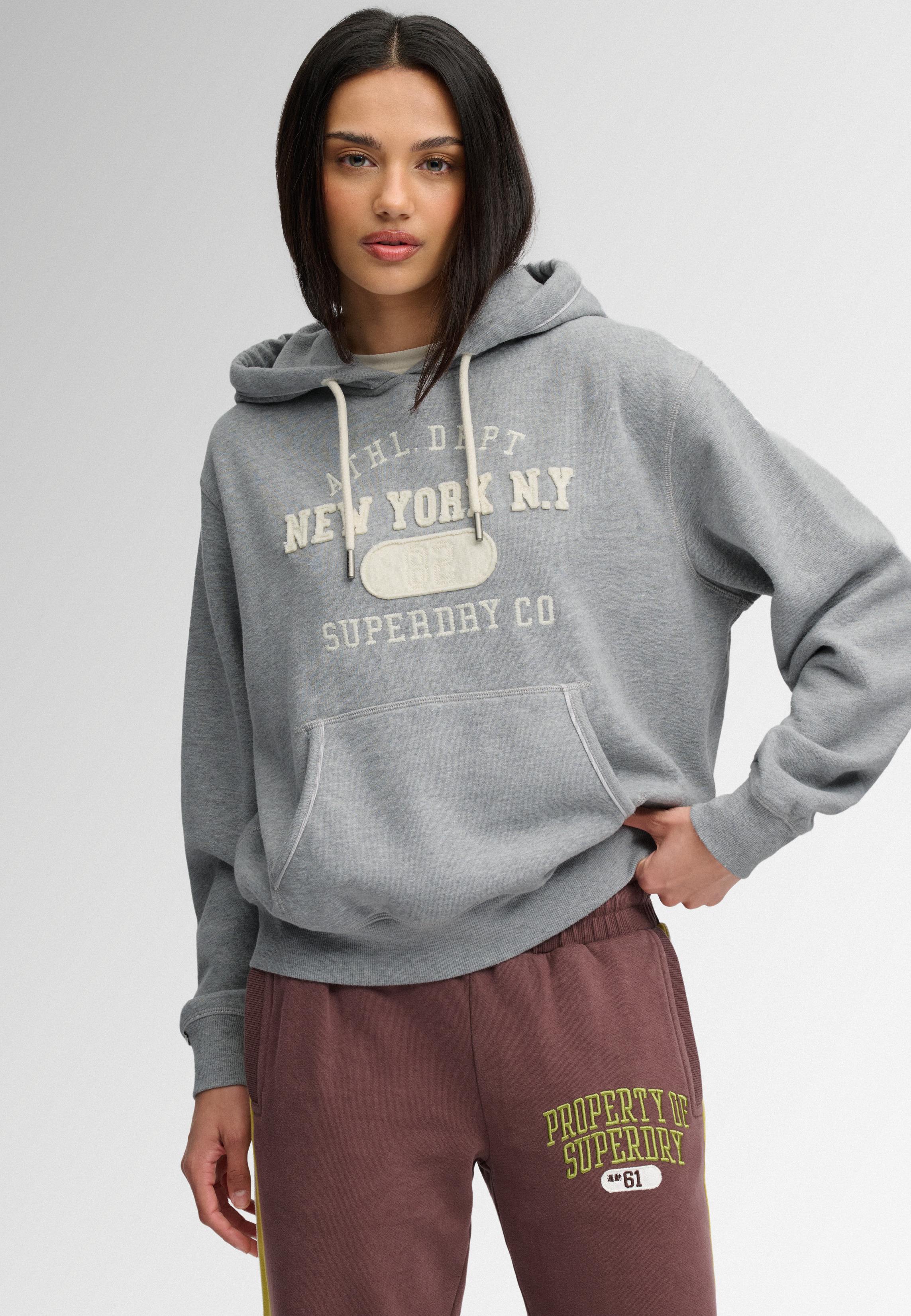 ATHLETIC ESSENTIAL APPLIQUE CROP HOOD