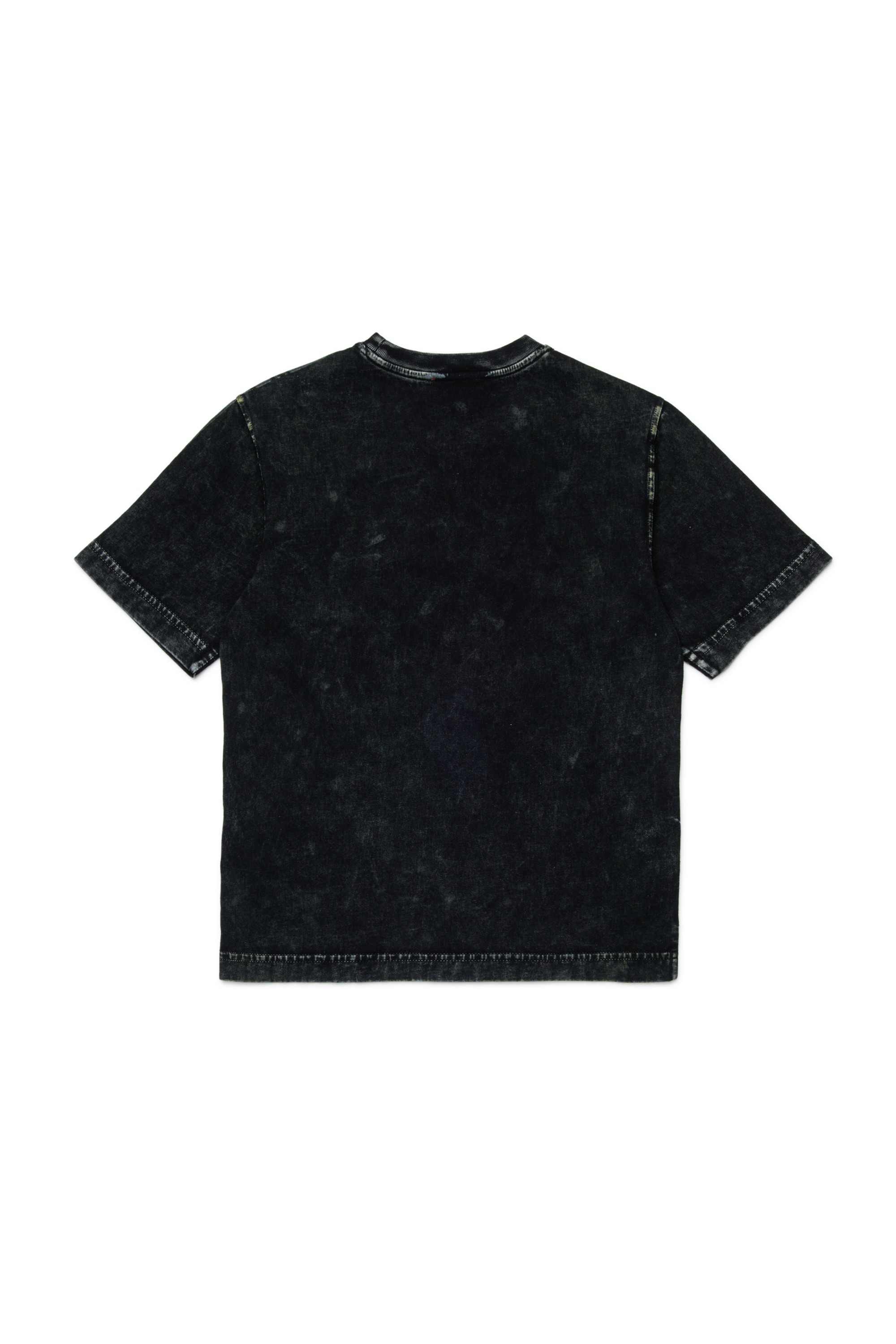 Black T-shirt with chalk-effect print