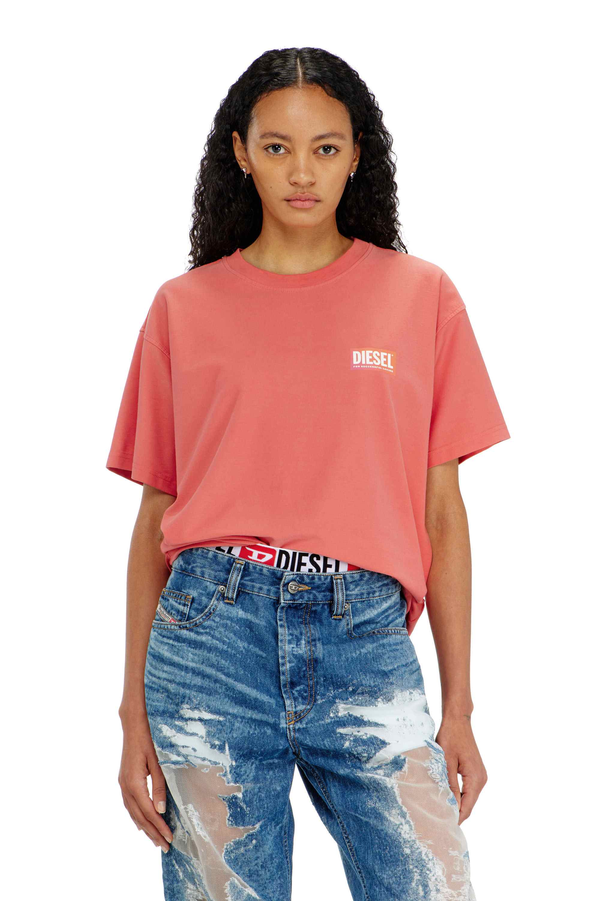 Pink T-shirt with transparent back logo