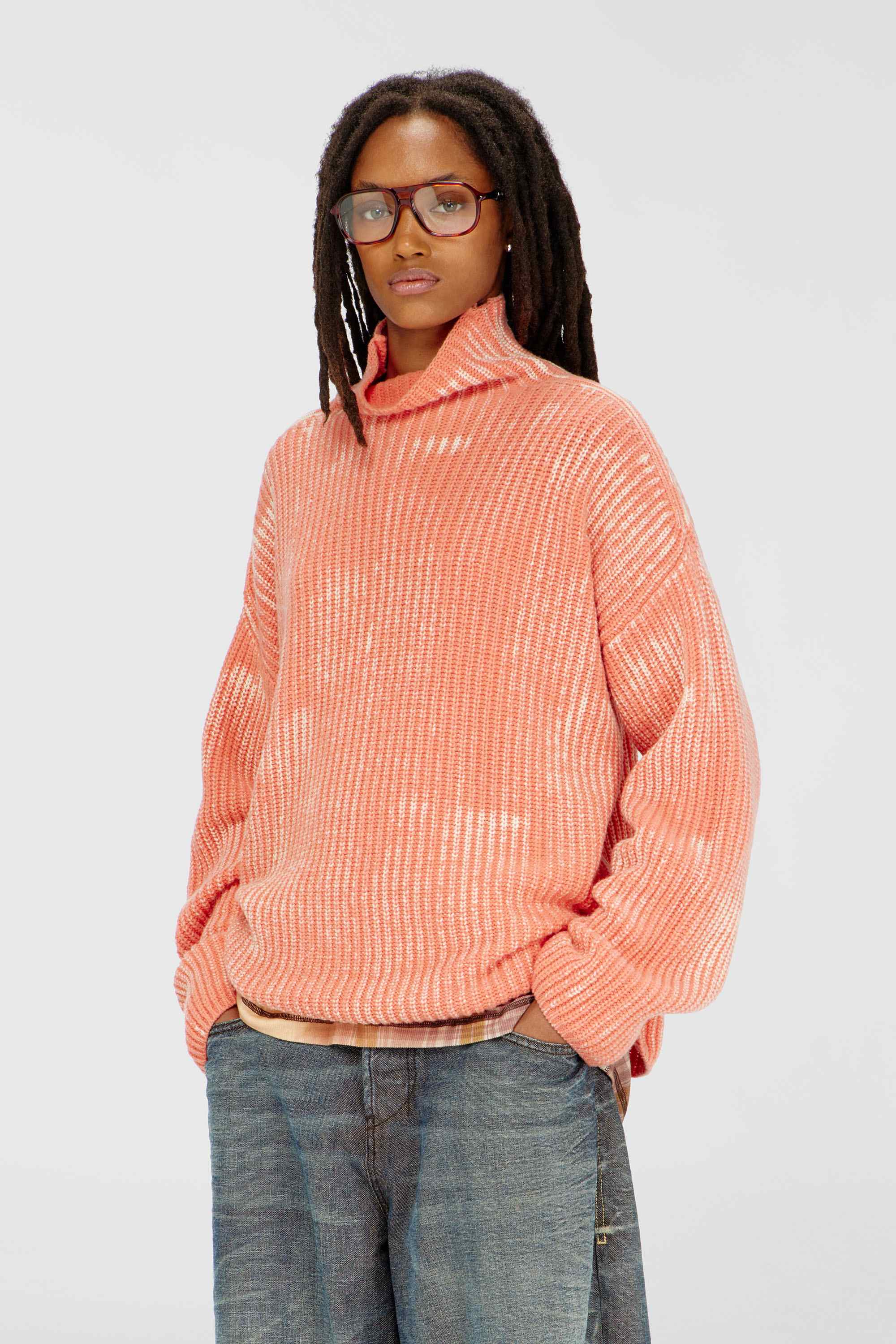 Pink Funnel-neck jumper in ribbed wool blend