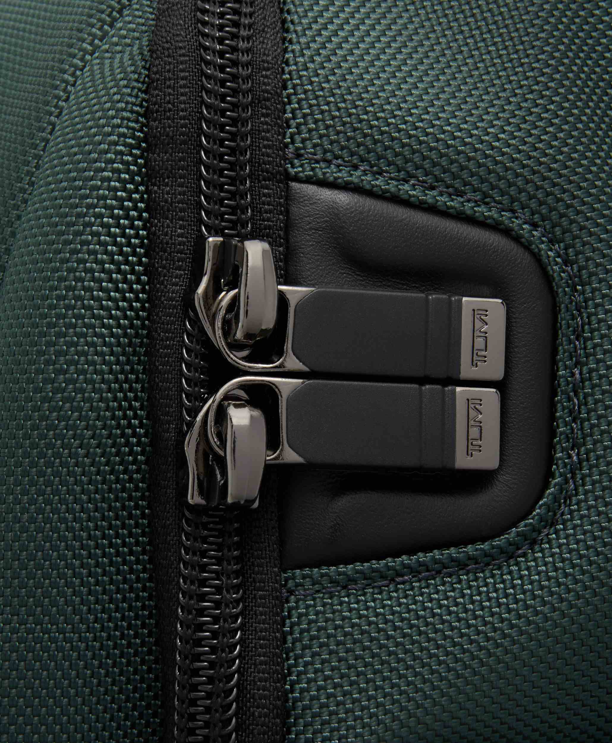 TUMI BRIEF PACK