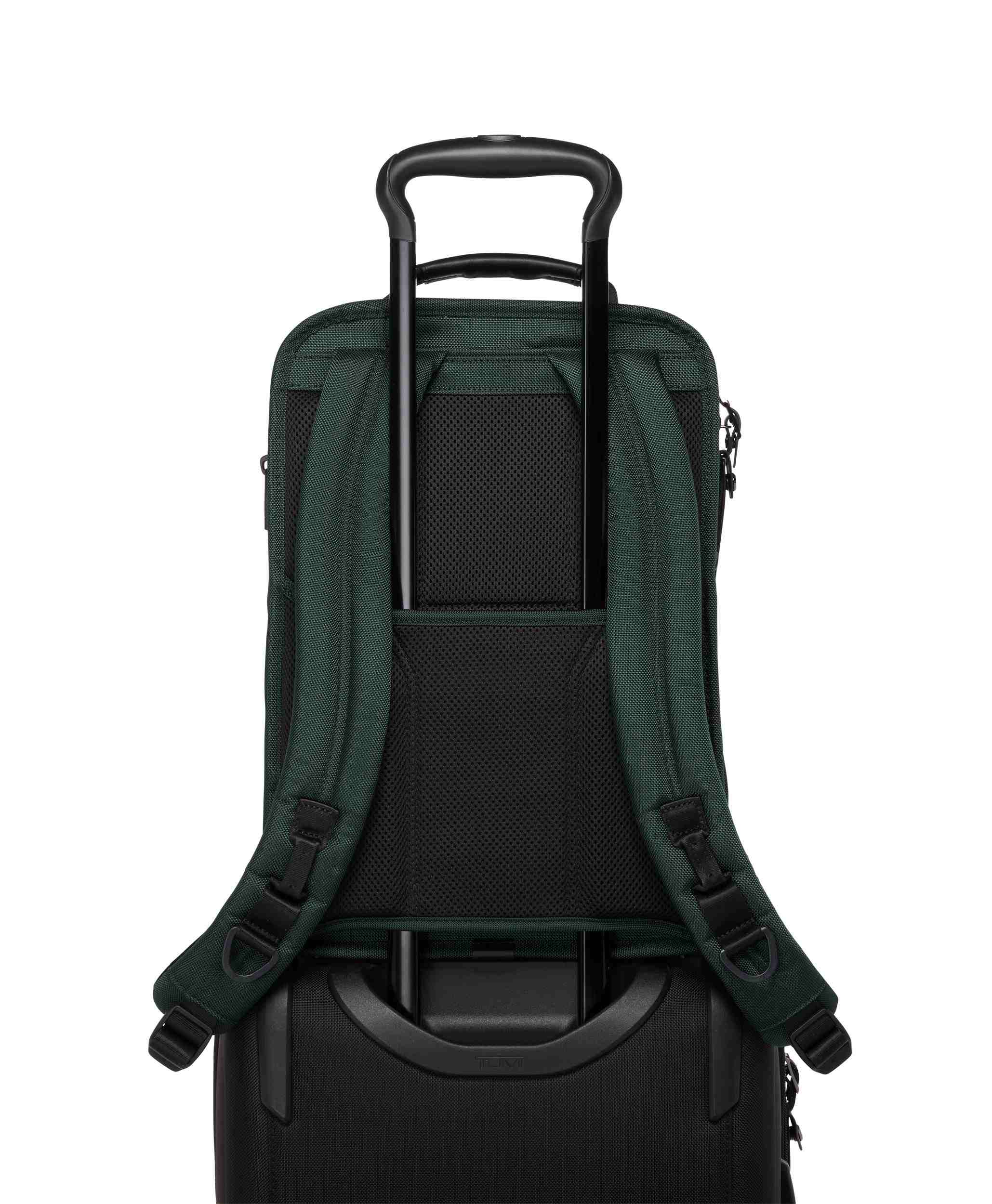 MEDIUM 15" EXP BACKPACK