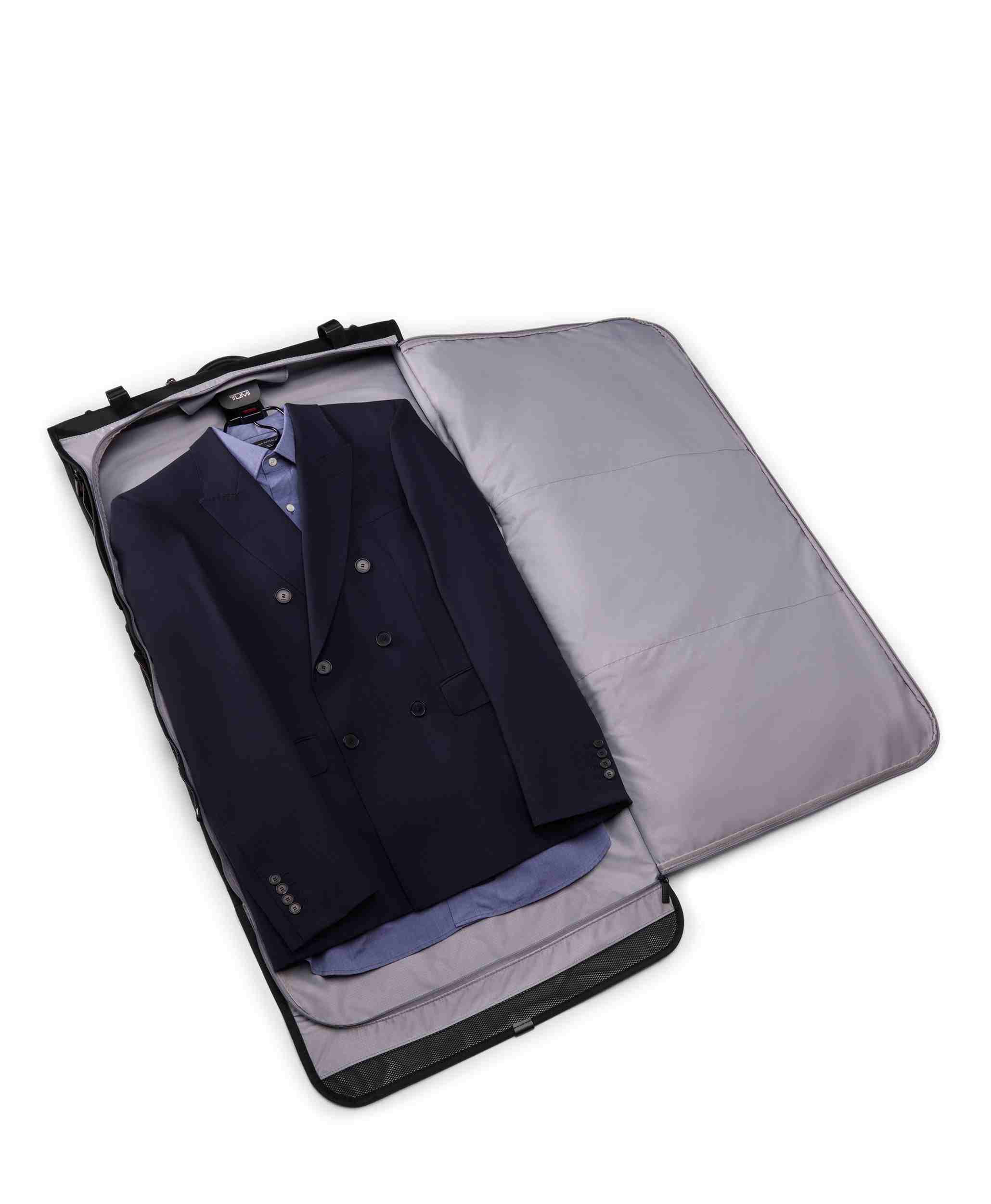 TRI-FOLD GARMENT BAG