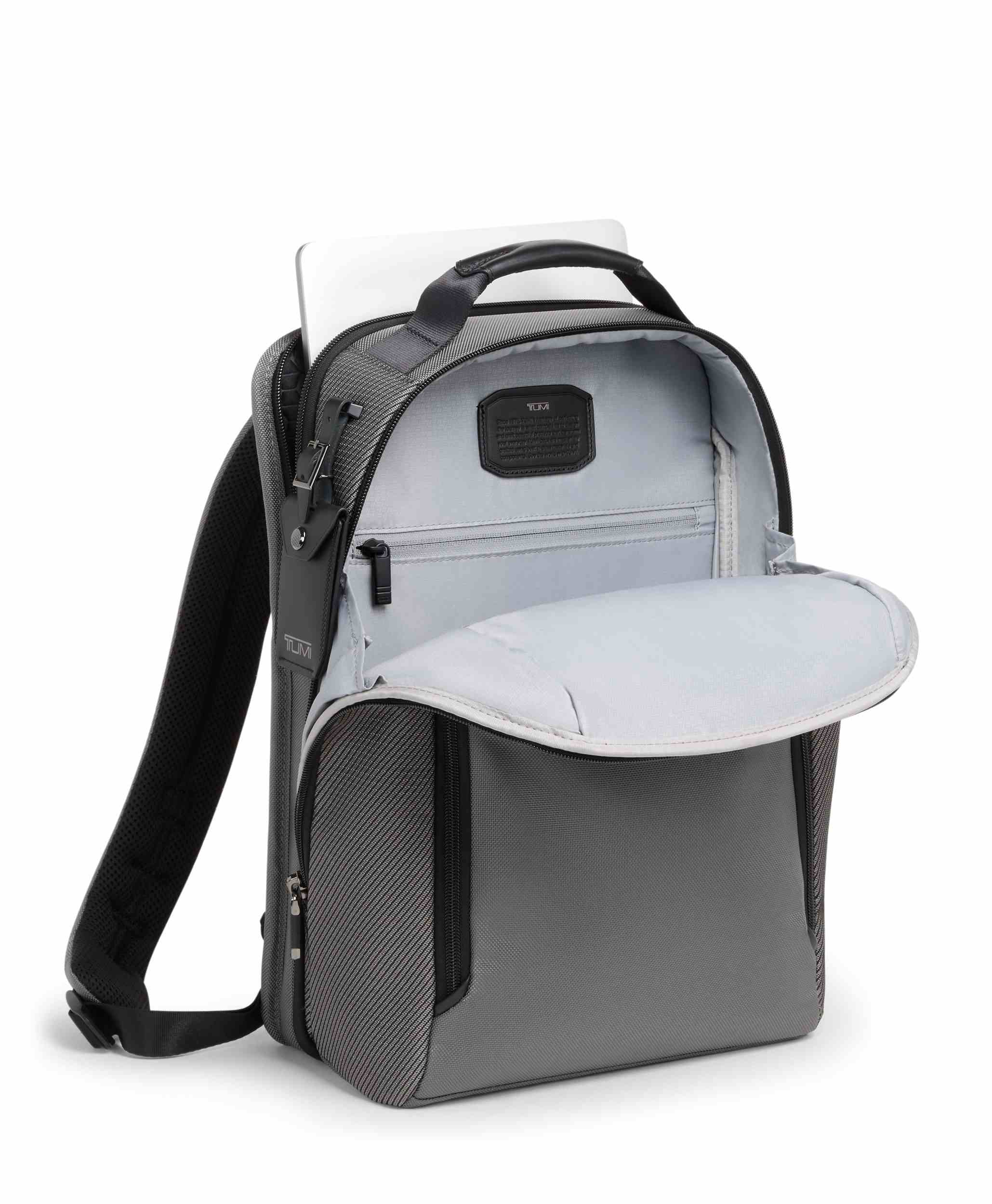 MEDIUM 15" EXP BACKPACK