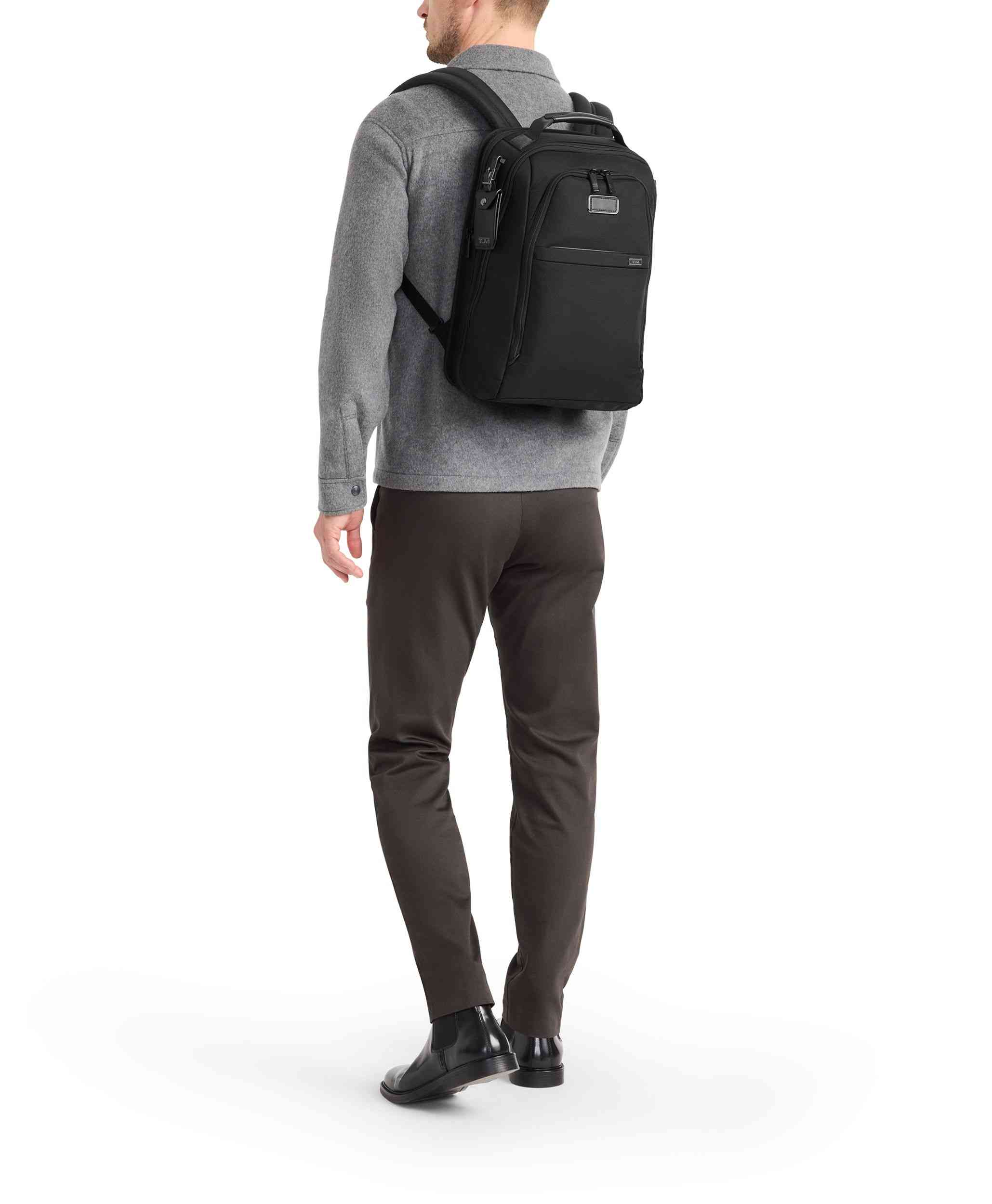 MEDIUM 15" EXP BACKPACK