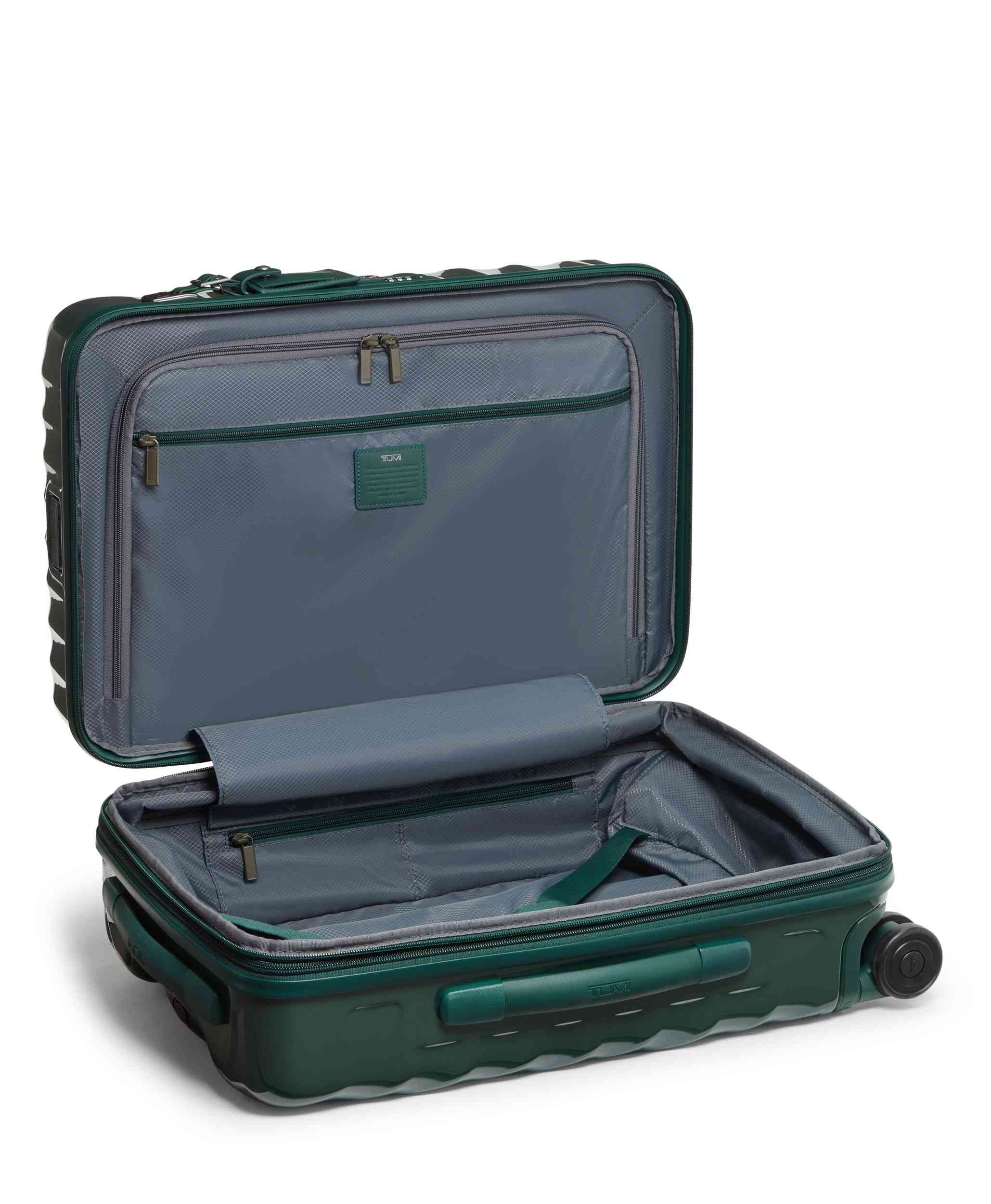 EXPANDABLE CARRY ON