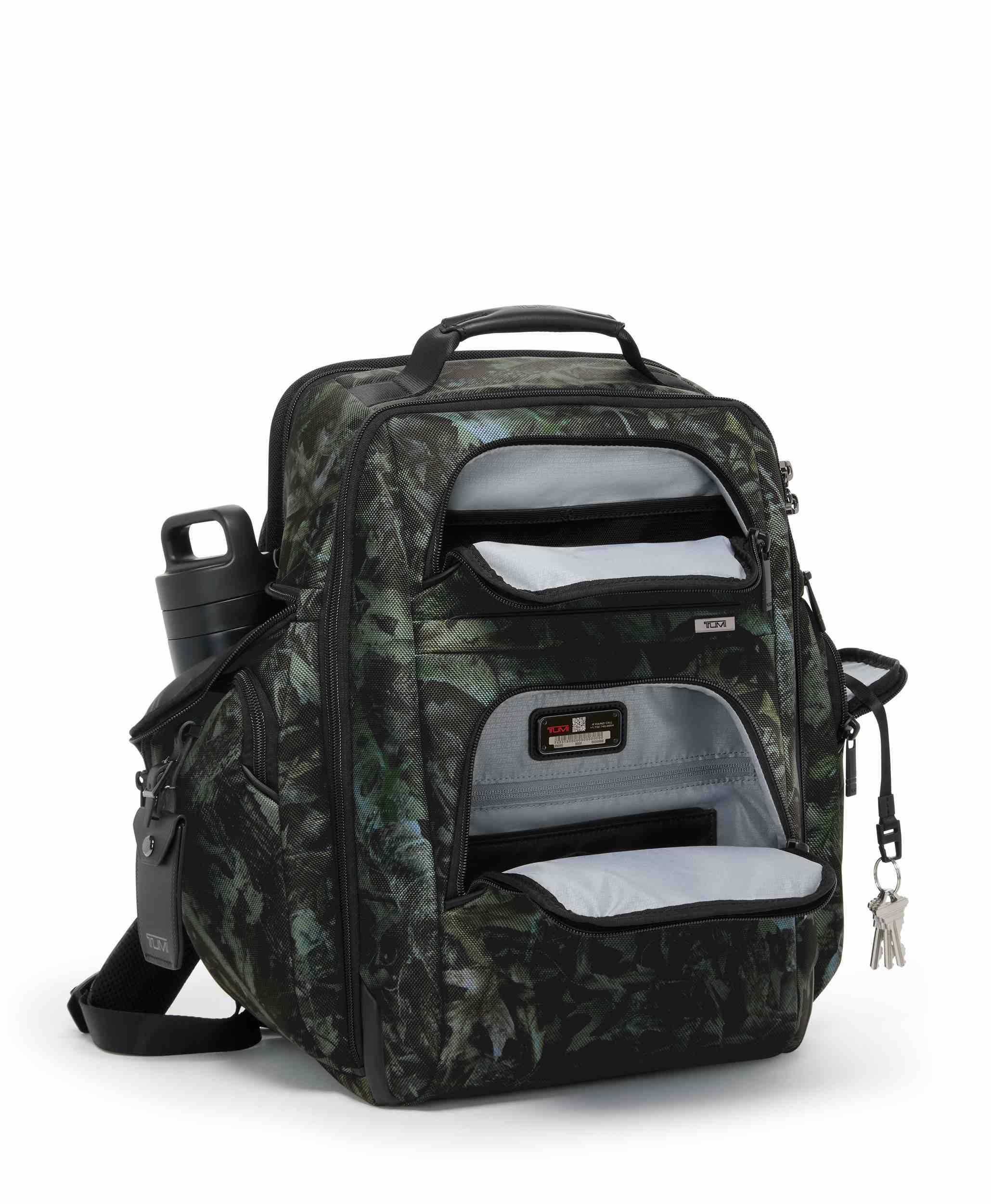 TUMI BRIEF PACK