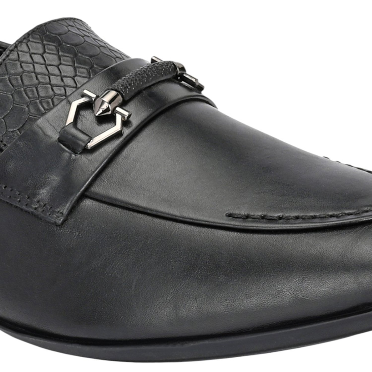 Men Black Bit Loafers with Embossed Texture