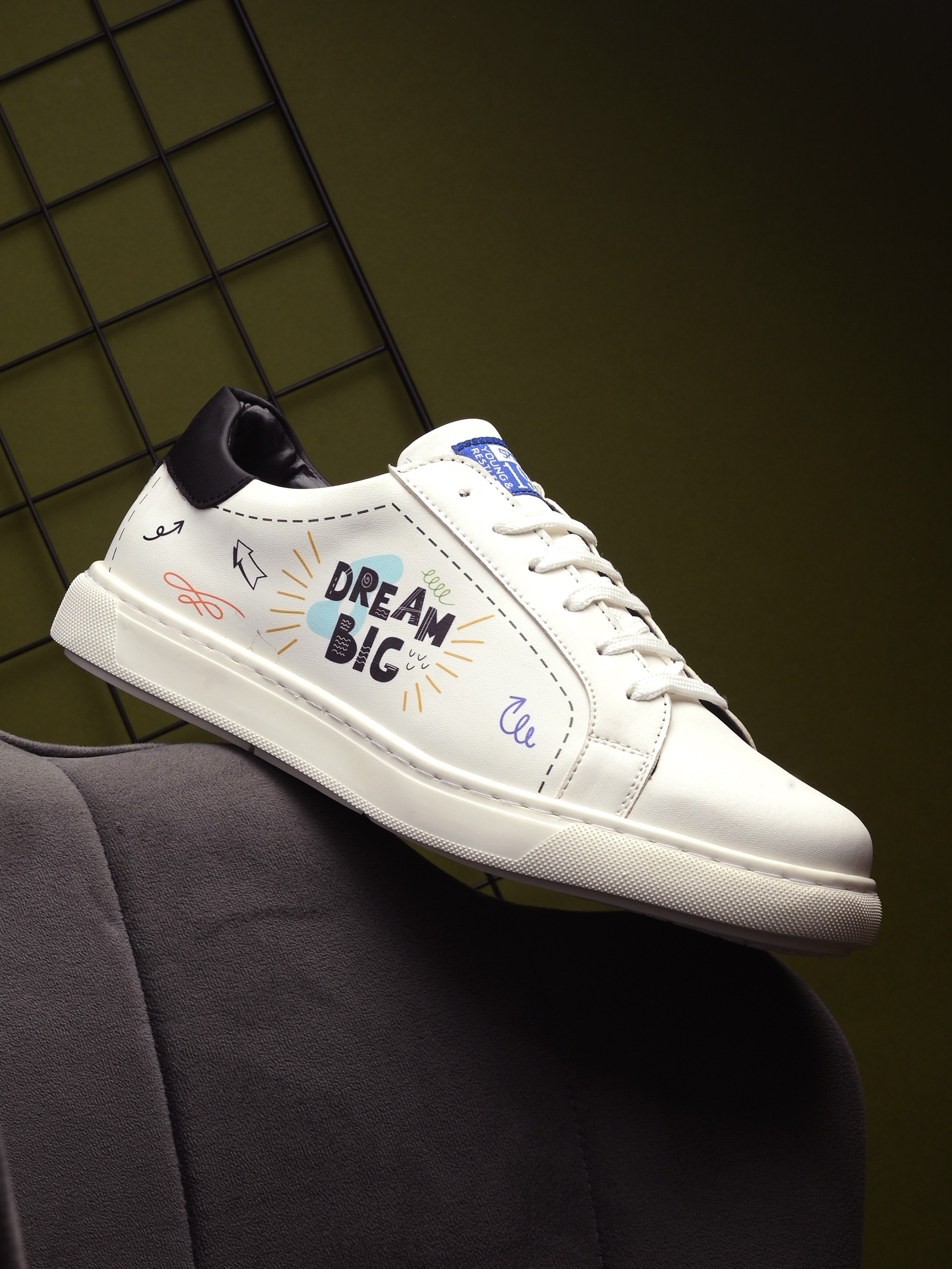 Ryznar Men White-Black Fun Lace Up Sneaker