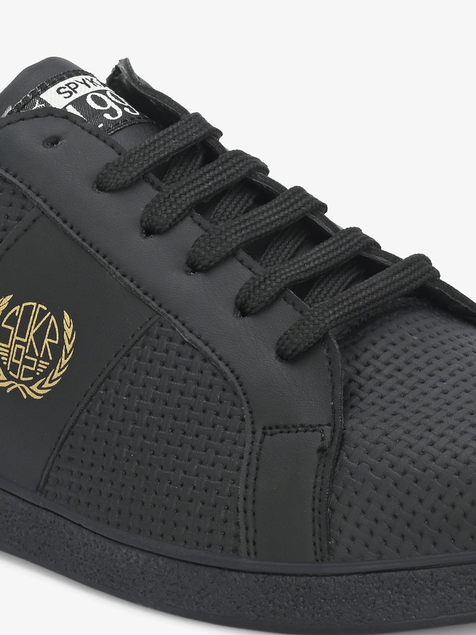 Chagas Men Black-Golden Classic Lace Up Sneaker