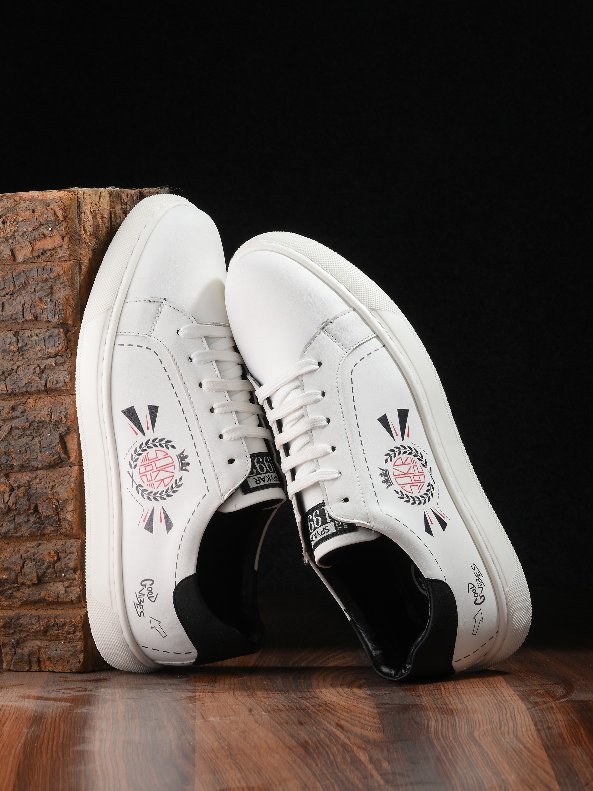 Ryznar Men White-Blue Fun Lace Up Sneaker