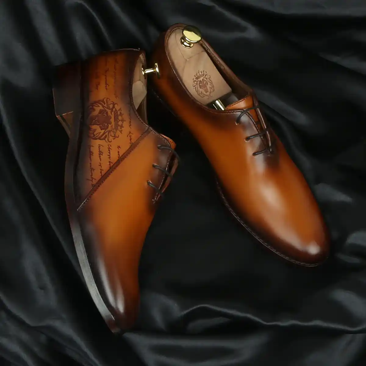 Men Tan Oxford Lace-Up Contrasting laser Formal Leather Shoe