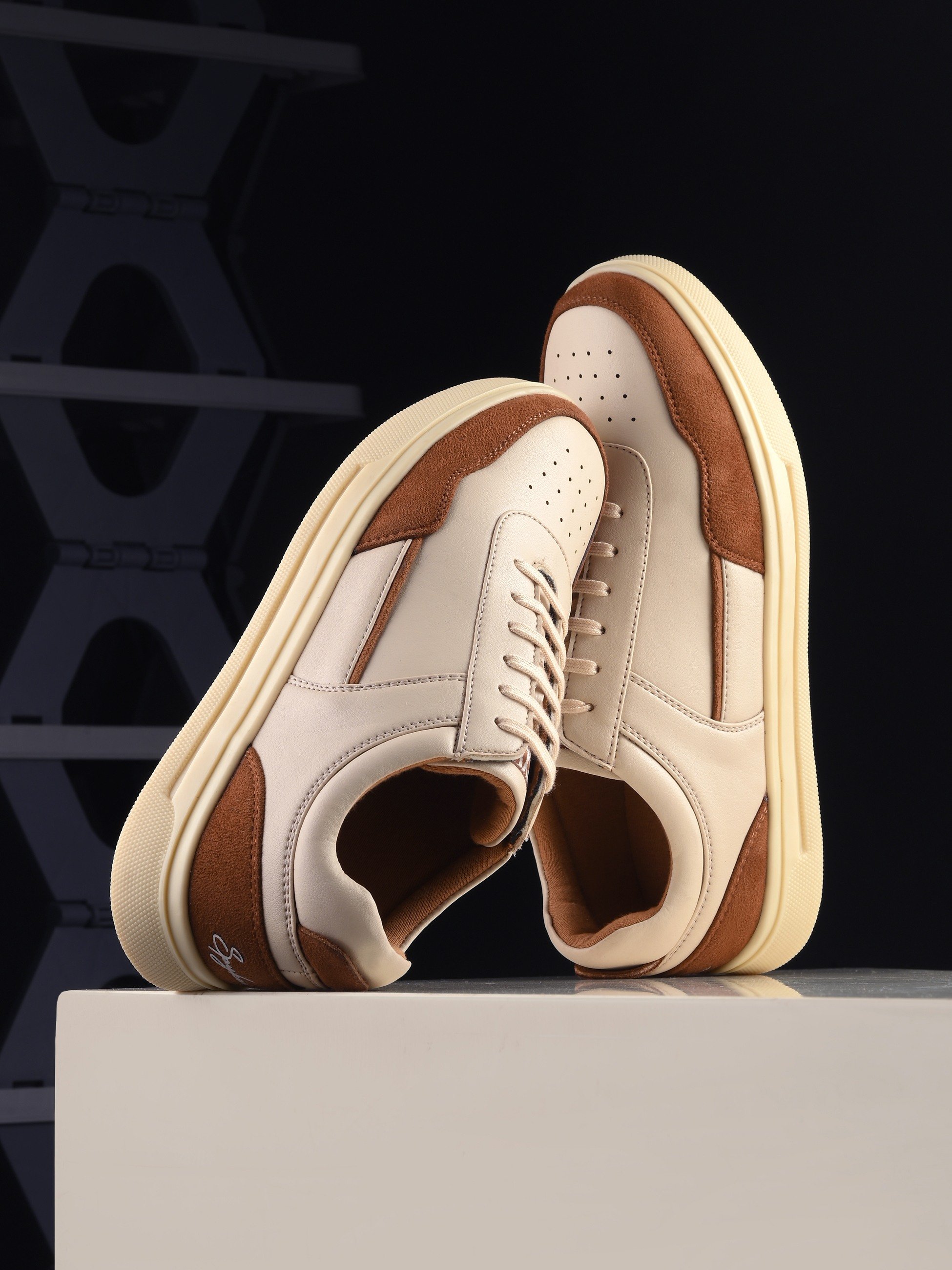 Nora Womens Tan Lace Up Sneaker