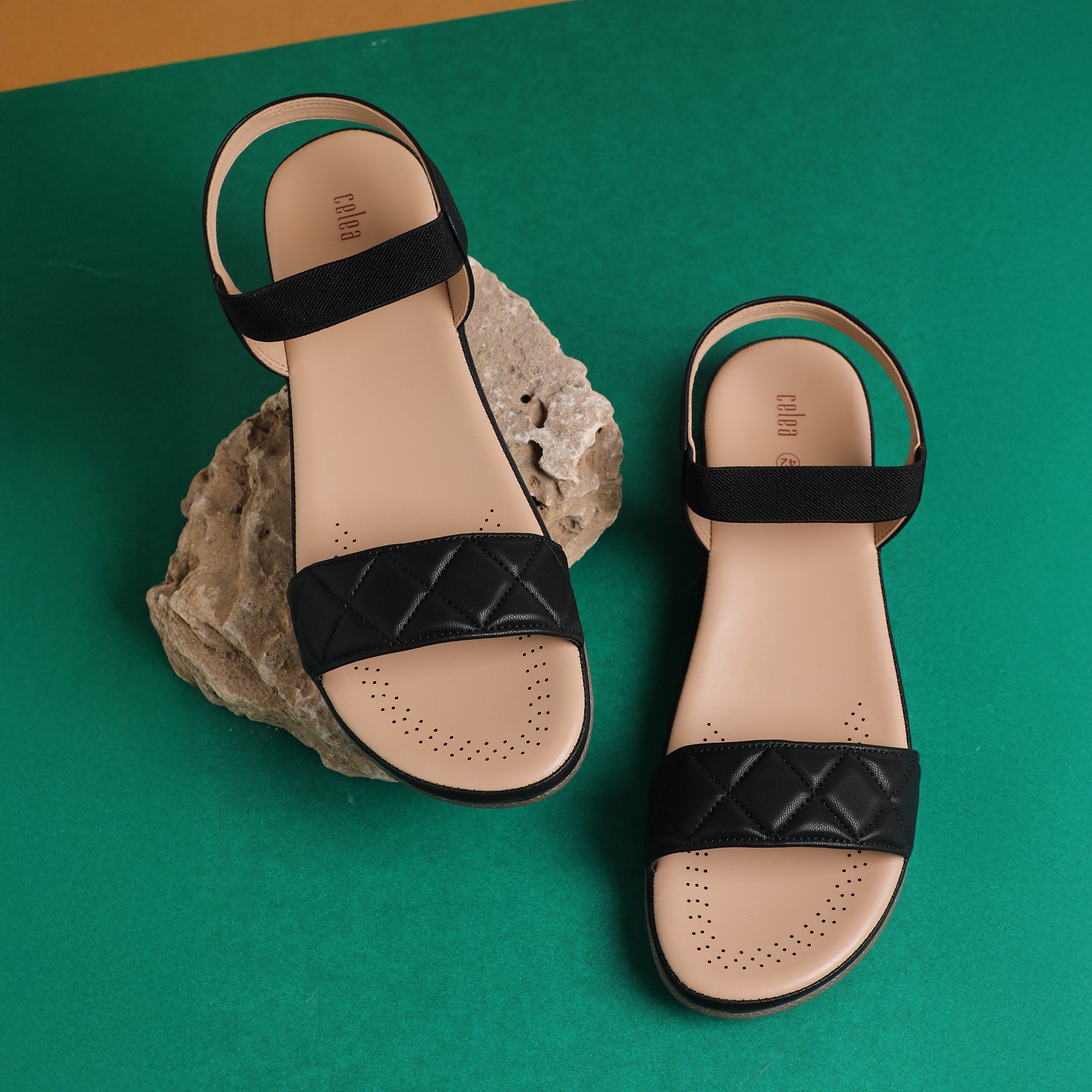 Women Black Flat Sandals