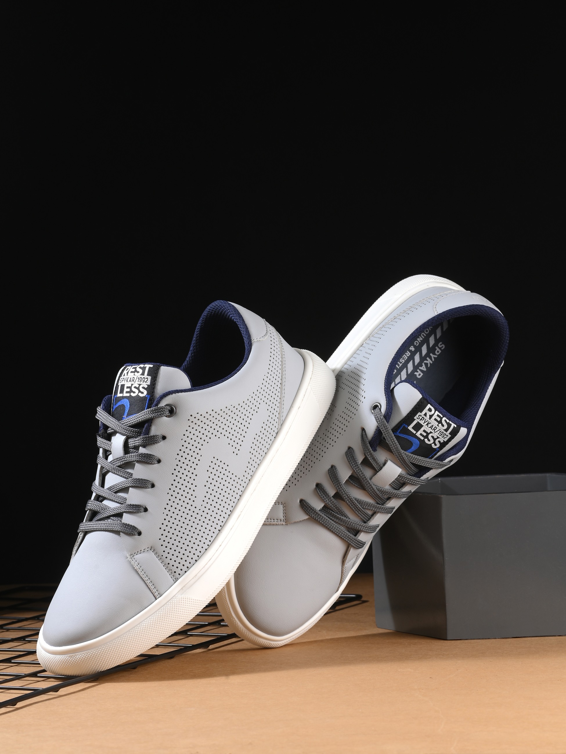 Ravel Mens Grey Lightweight Sneaker