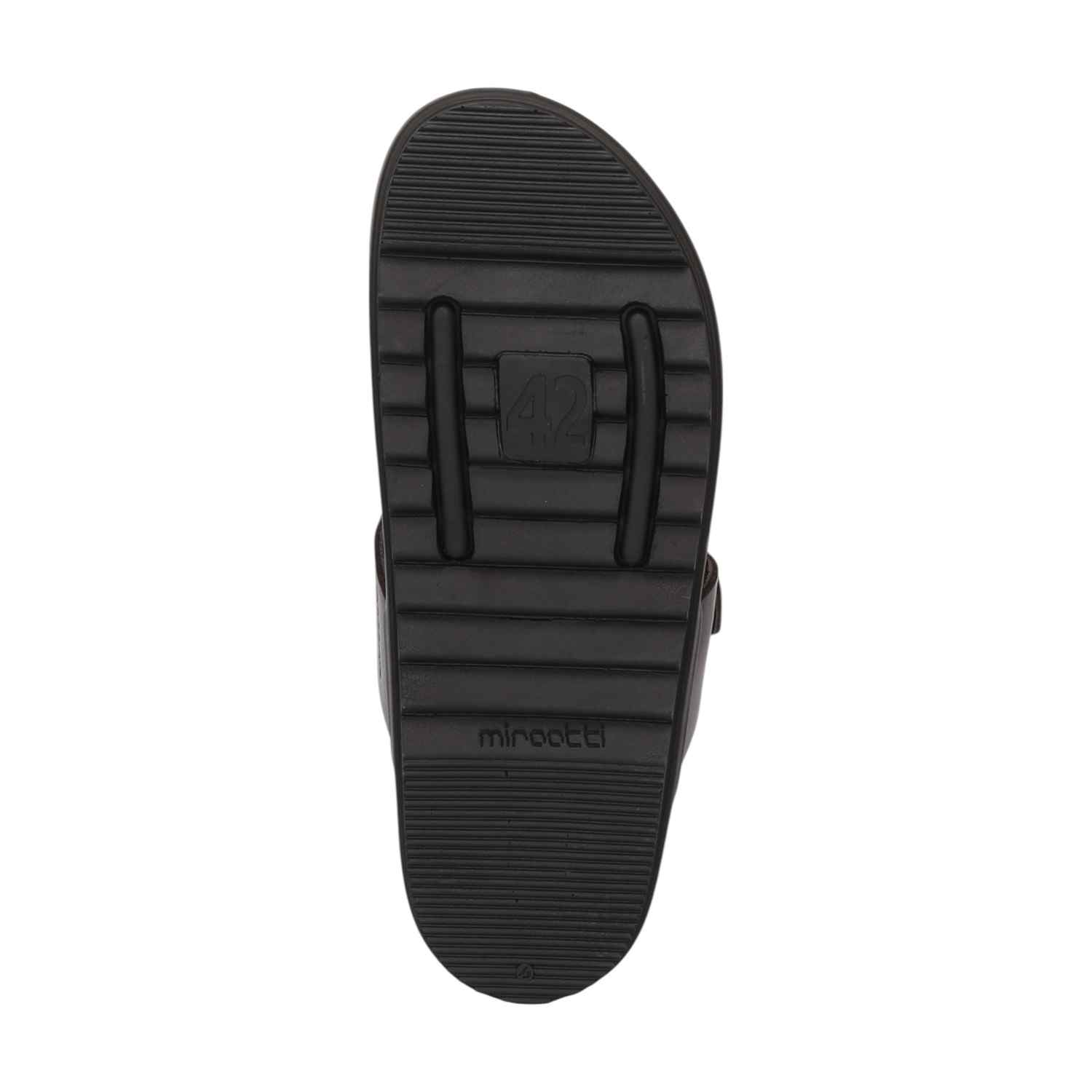Men Brown Buckle Strap Casual Chappal