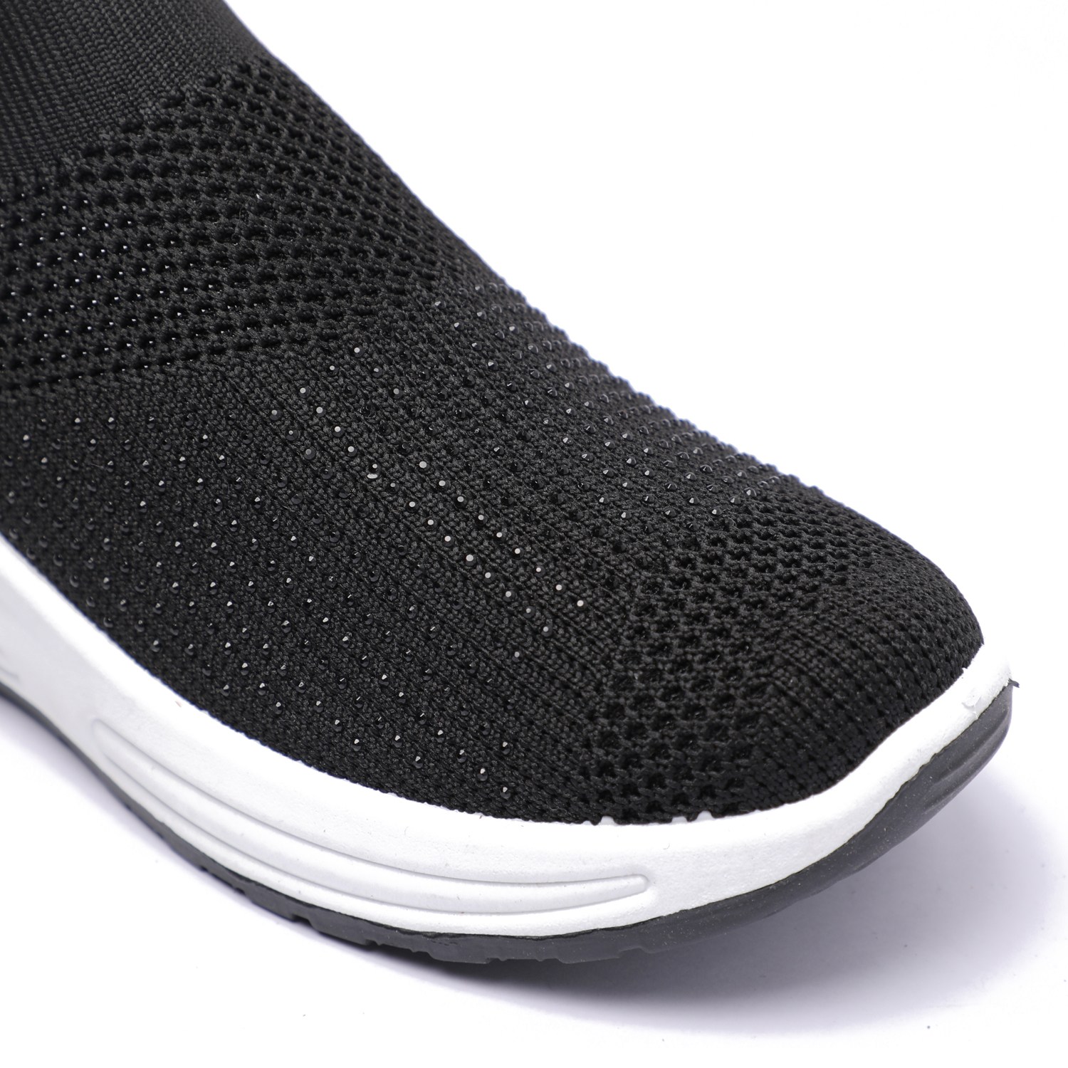 Women Breathable Slip-On Knit Sneakers Black