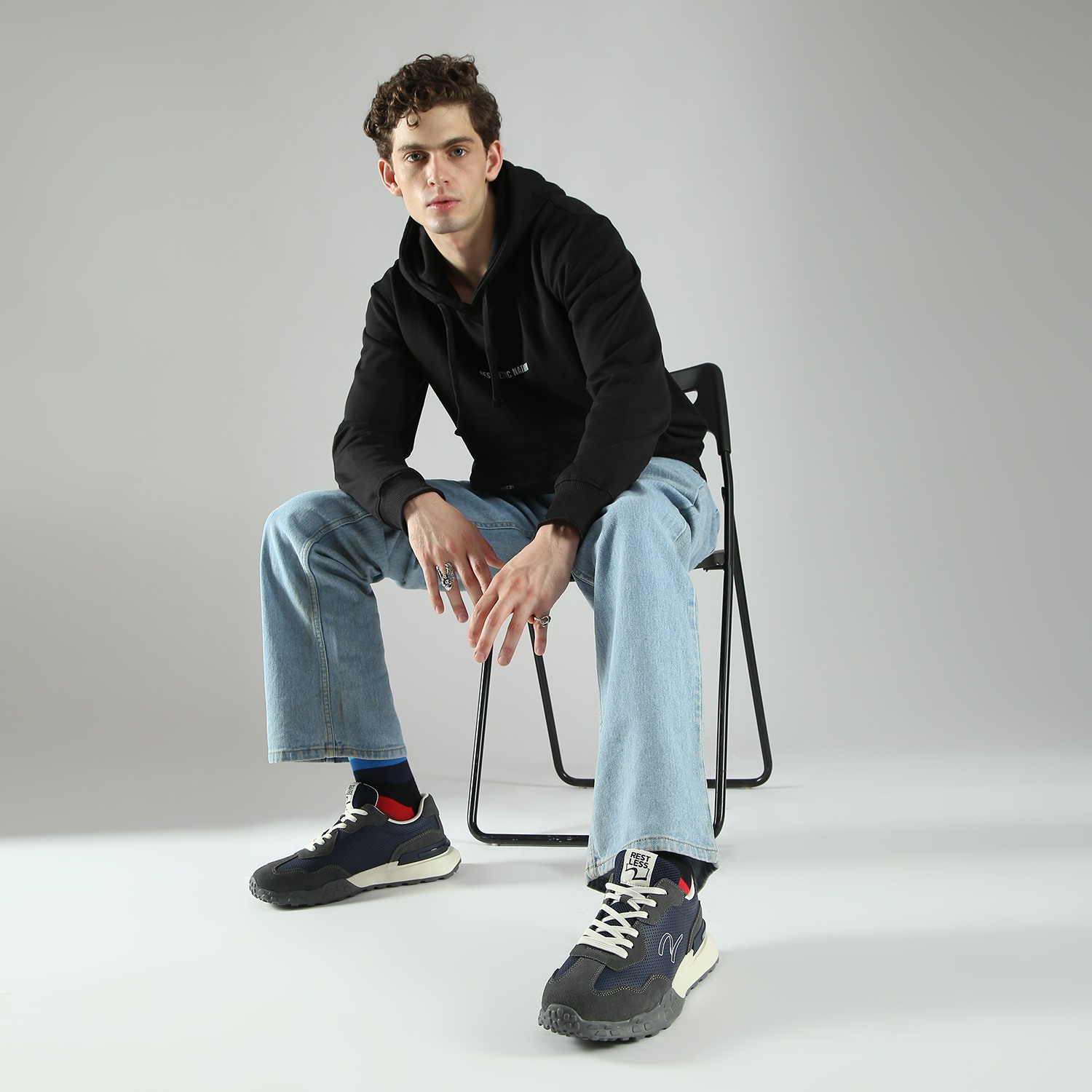 Vinson Men Dark Grey Casual Sneaker