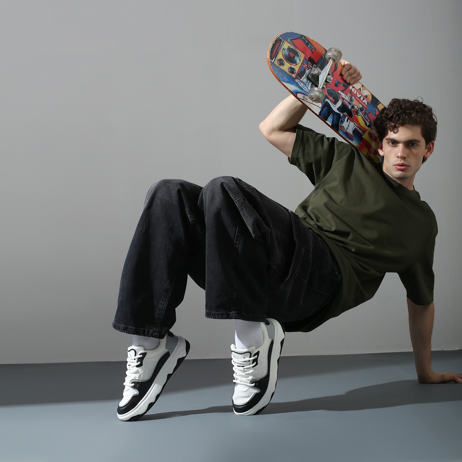 Roy Men  Black Lace Up Sneaker