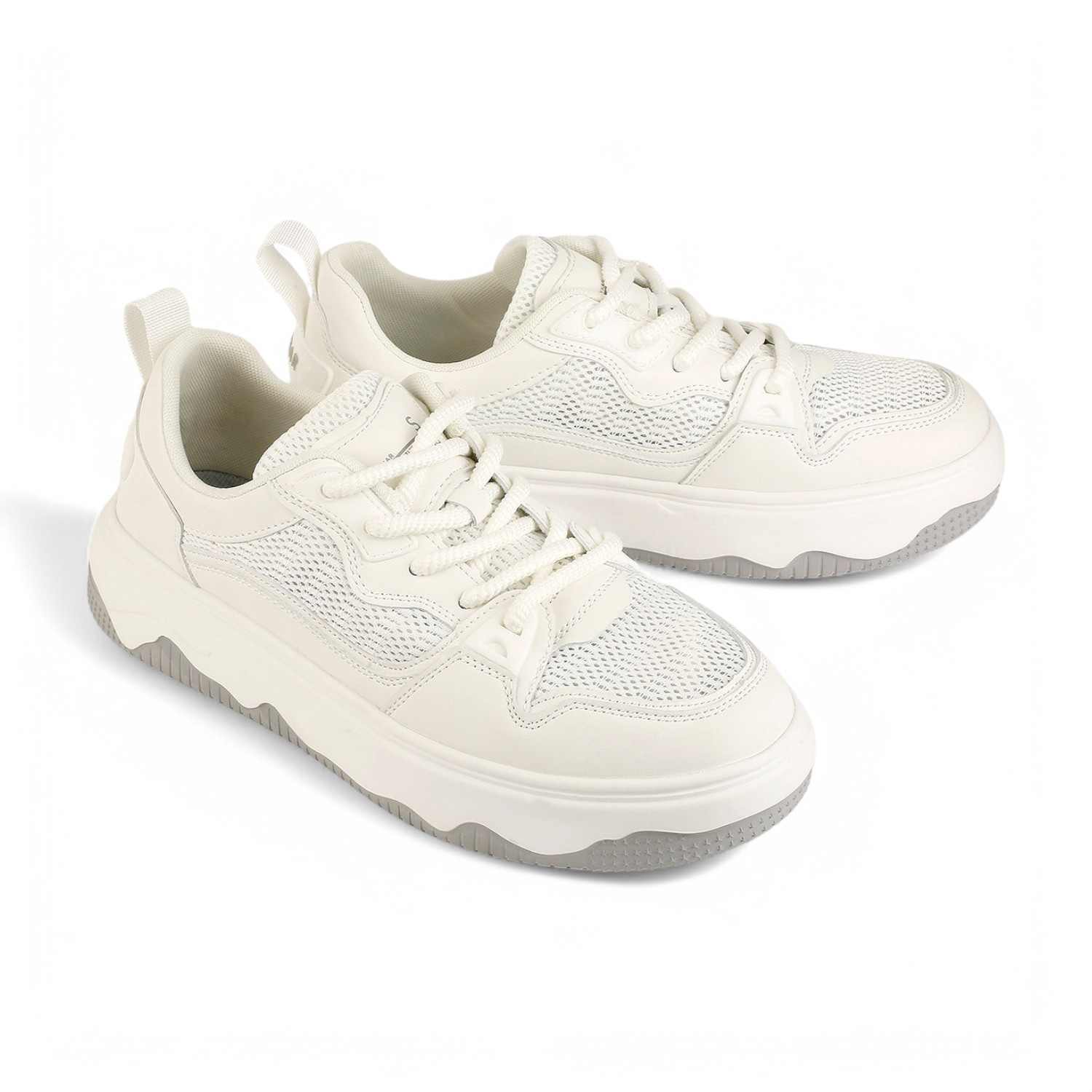 Roy Men  White Lace Up Sneaker