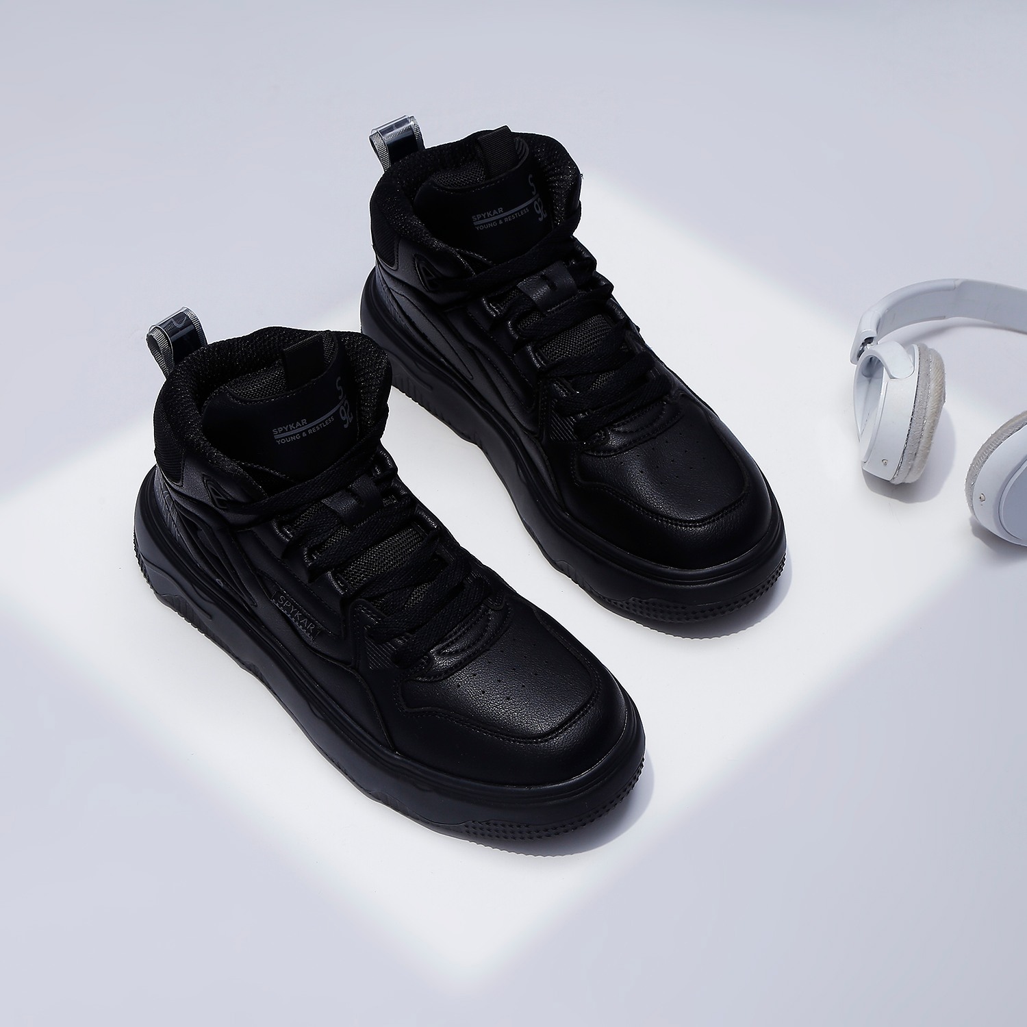 Vasco Men Black High Top Sneaker