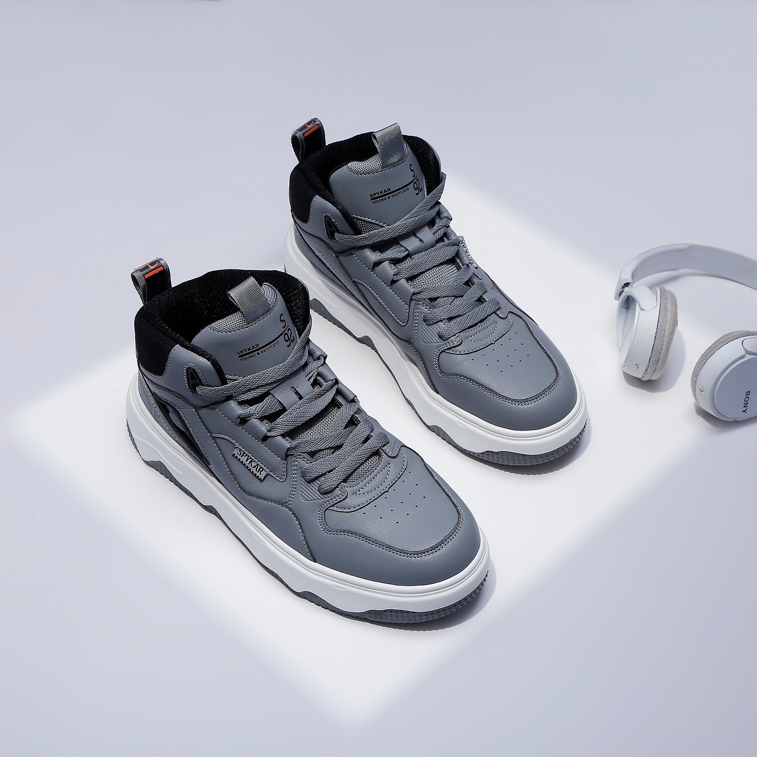 Vasco Men Grey High Top Sneaker