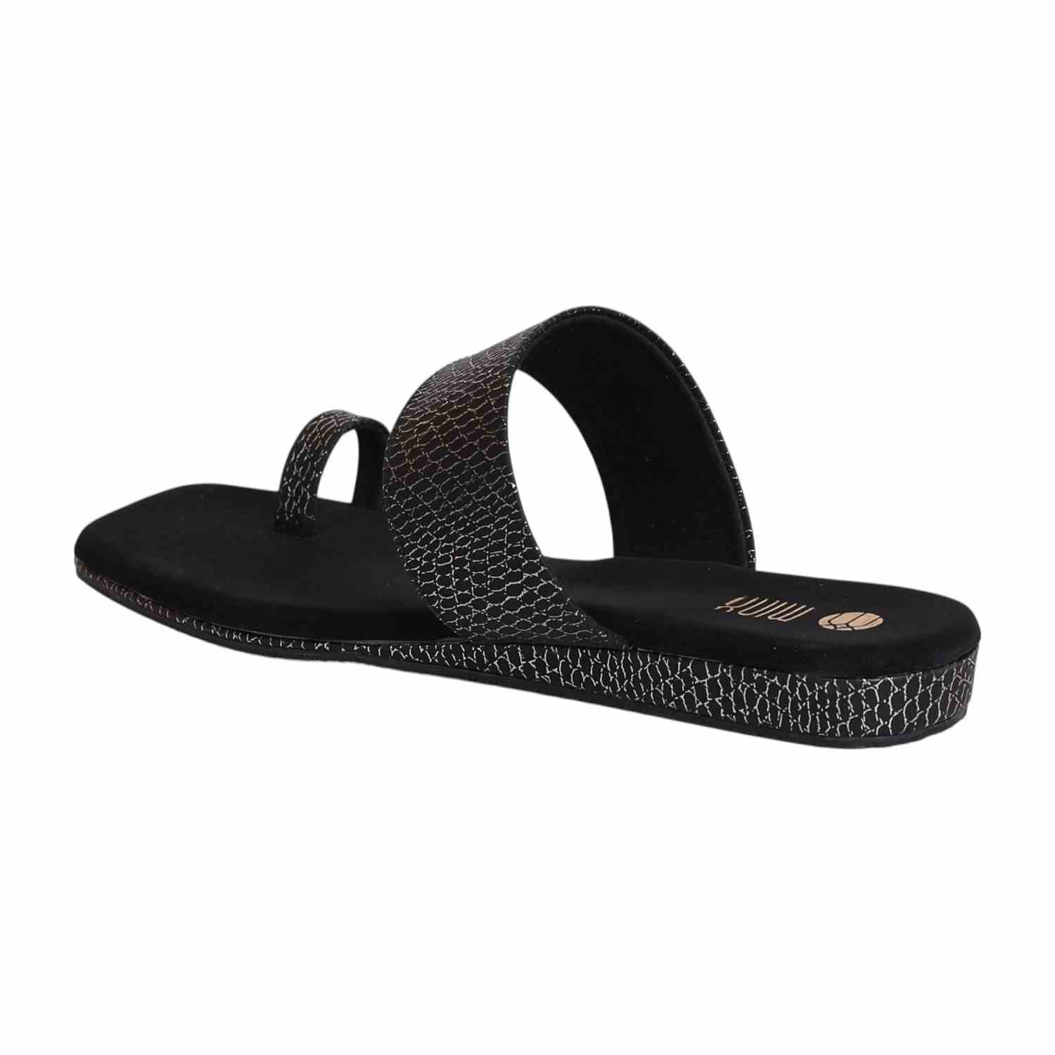Women Sleek Black Textured Toe Loop Flats
