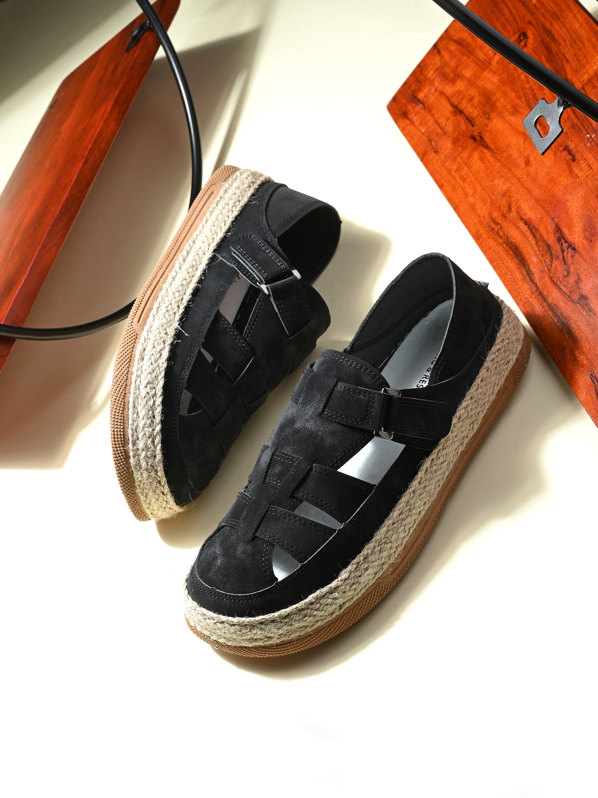 Trento   Men Black Slip On Sneaker