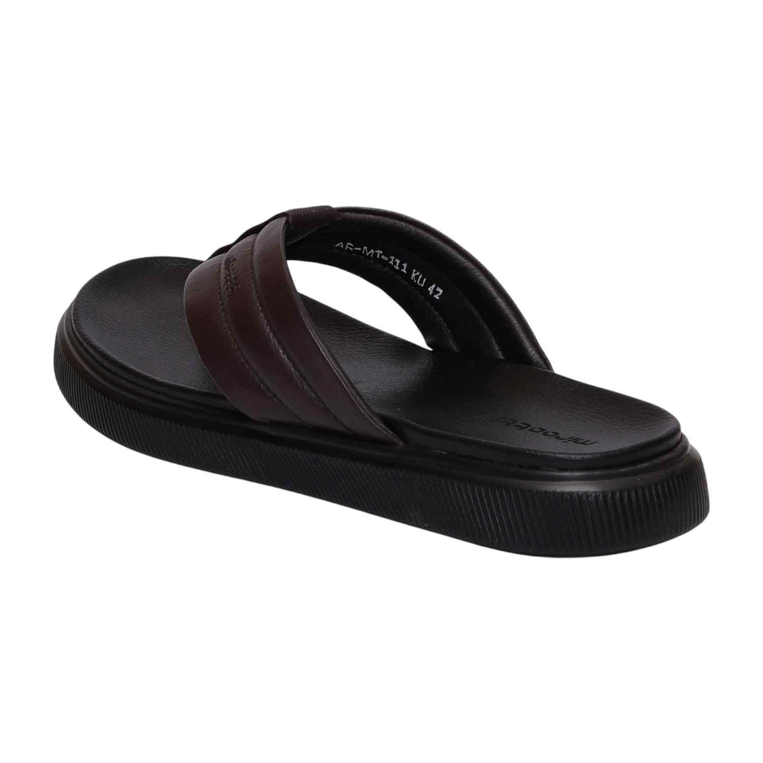 Men Brown Thong Sandals – Sleek & Comfortable