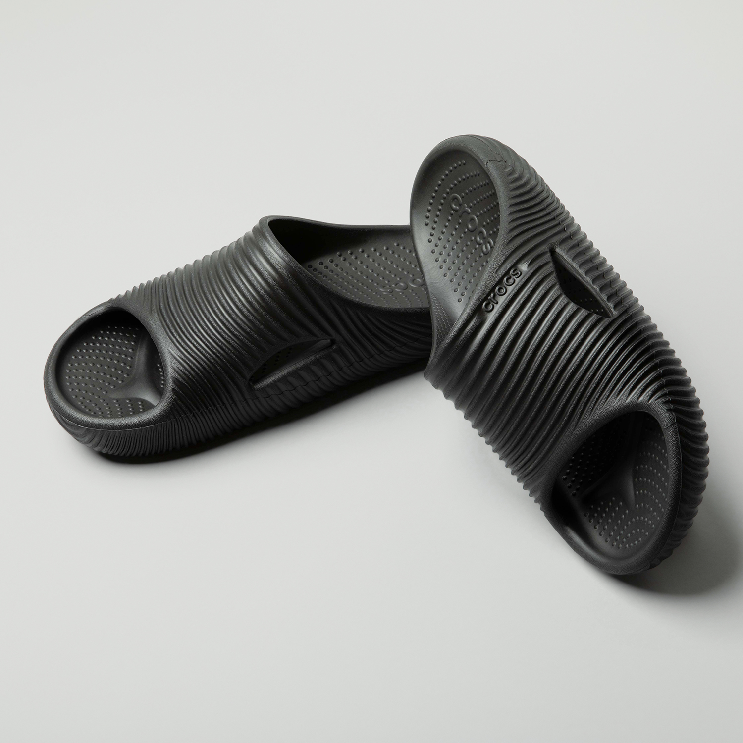 Mellow Tide Recovery Black Unisex Slide