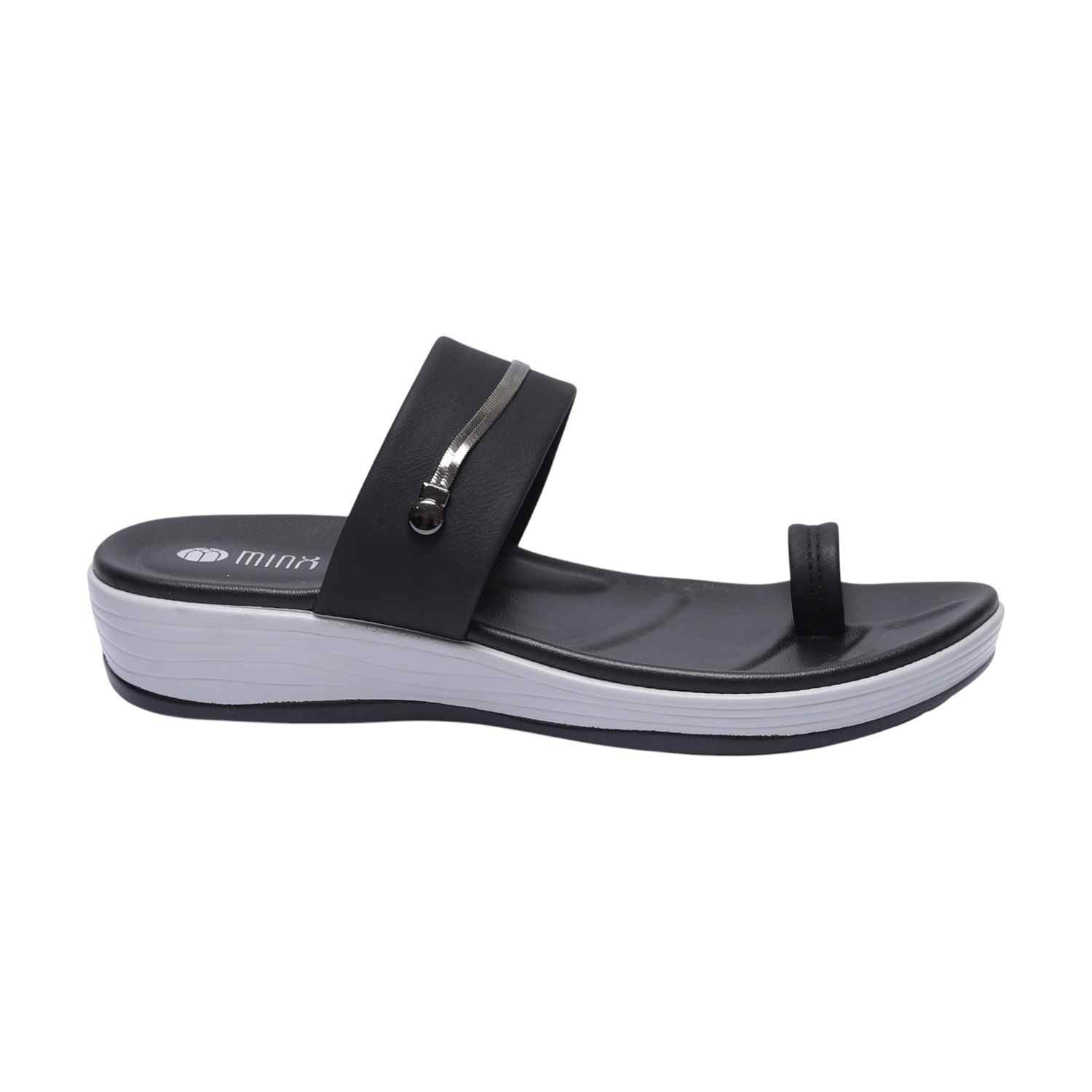 Women Black Toe-Ring Sandals