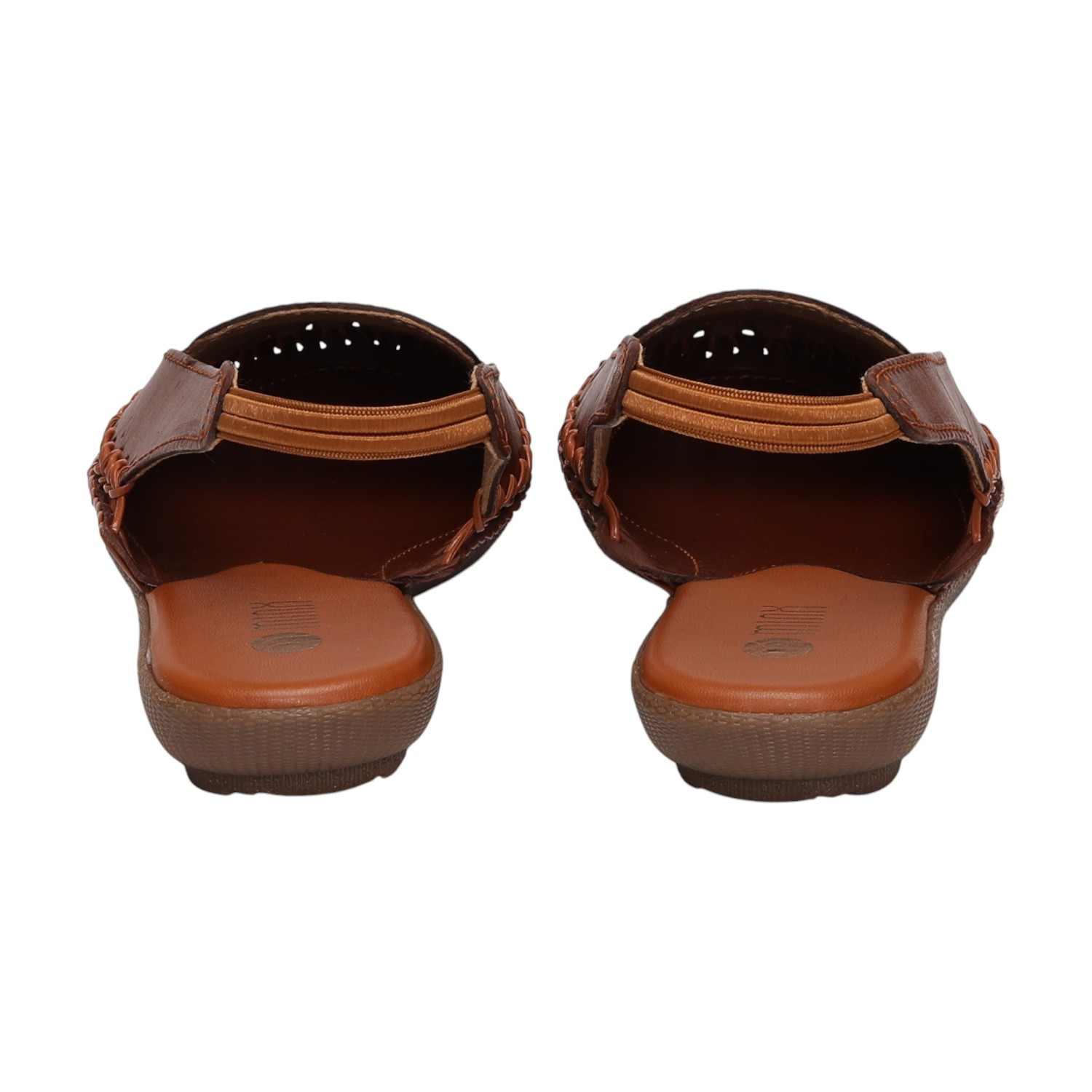 Women Tan Sandals Casual Flat