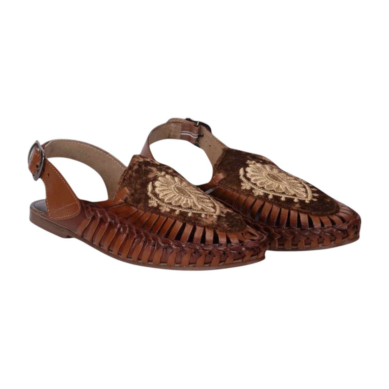 Men Chiku Ethnic Sandals