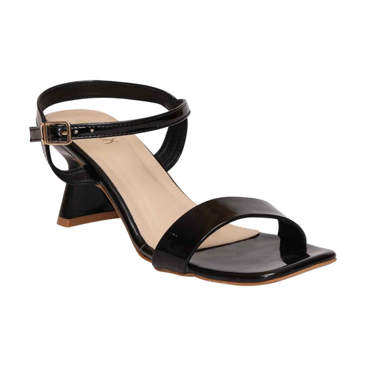 Women Black Sandals With Textured Strap